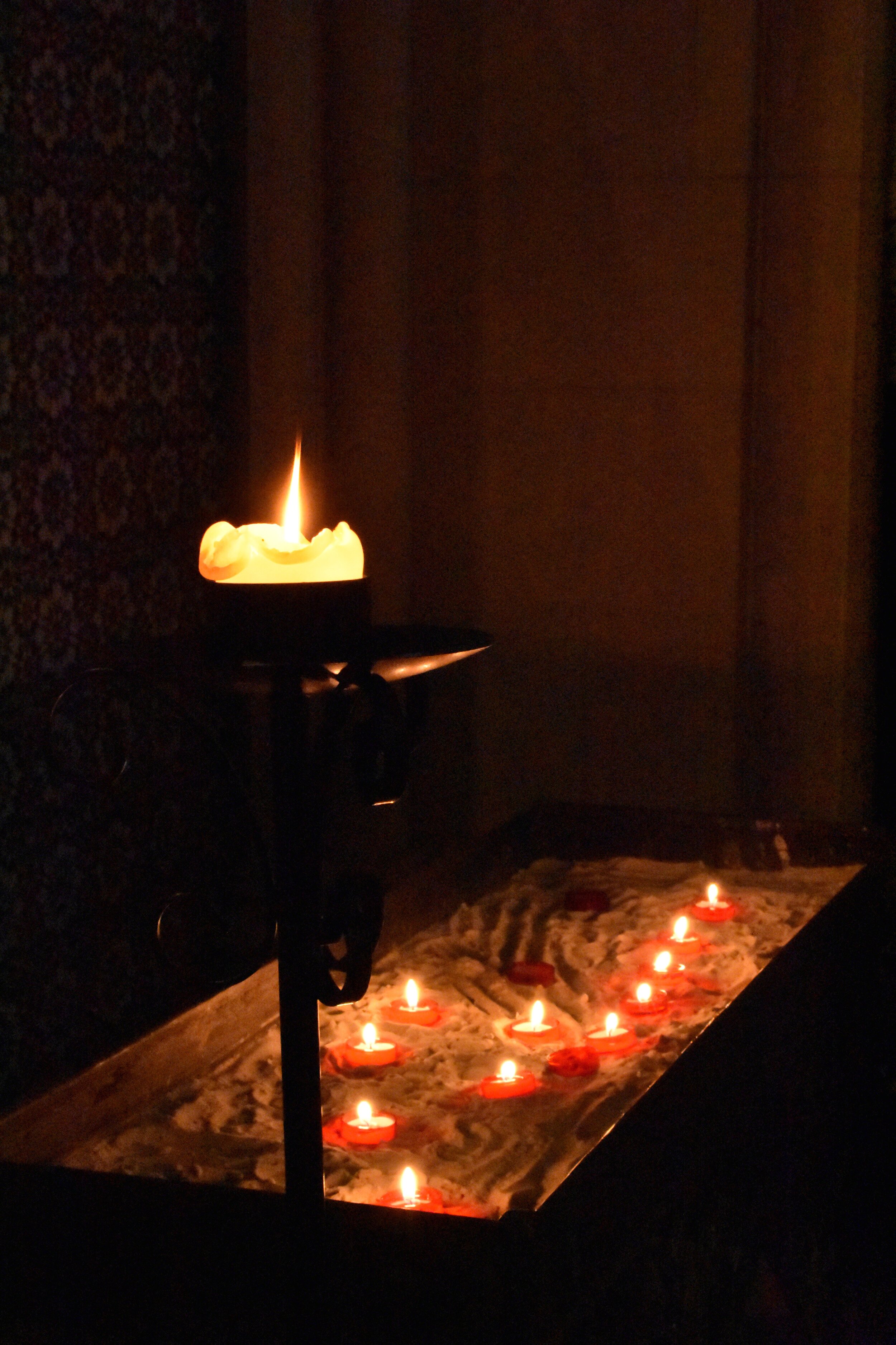 2017--Ireland_Dublin_Christ_Church_Cathedral_candles_WM_rs.jpg