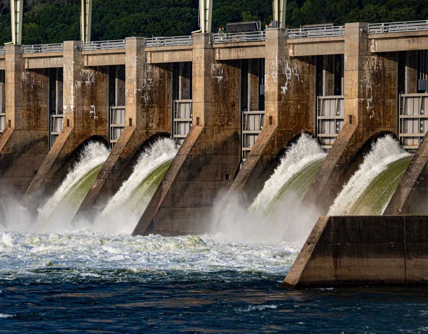2020-09-27--US_TN_Chattanooga--Dam_WM-2.jpg