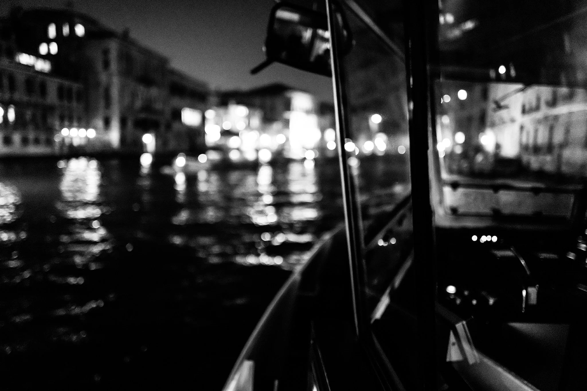 Monochrome_Street_Photography_Venice_1853.jpg