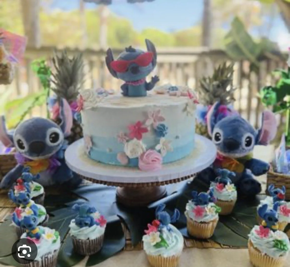 Reynaldos Bakery Carpinteria Birthday Cake