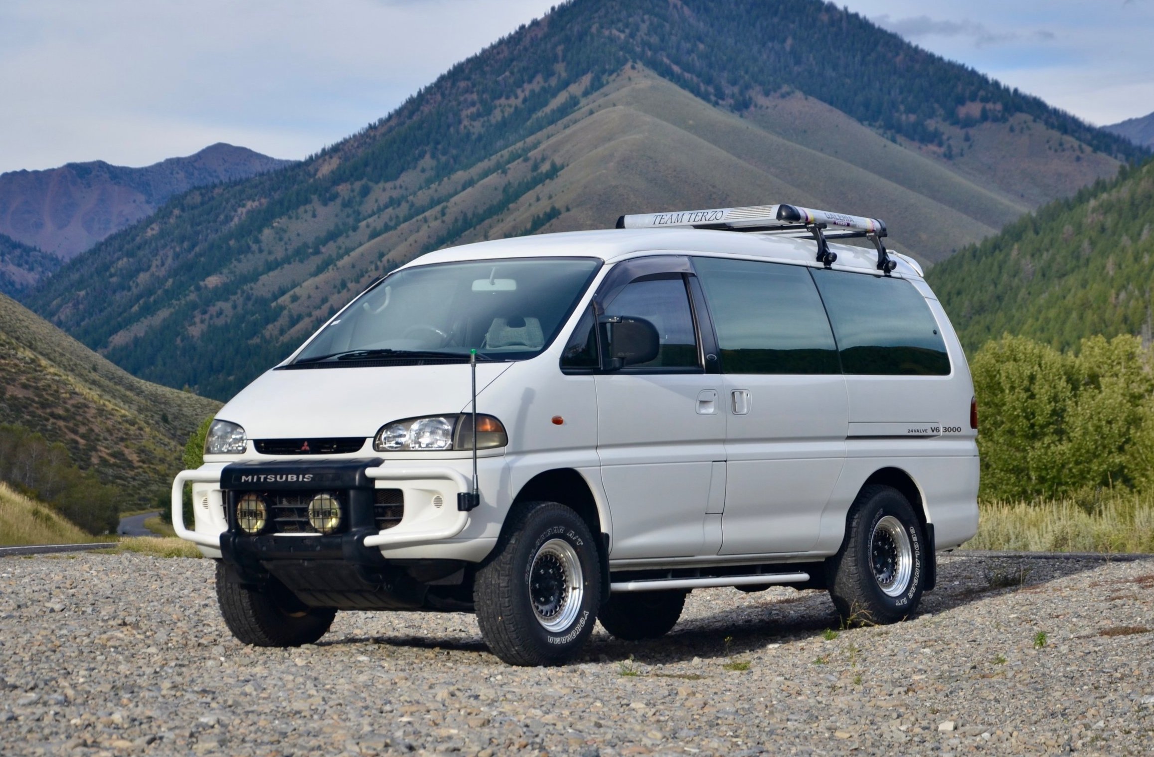 1997 Mitsubishi L400 Spacegear (Reserved)