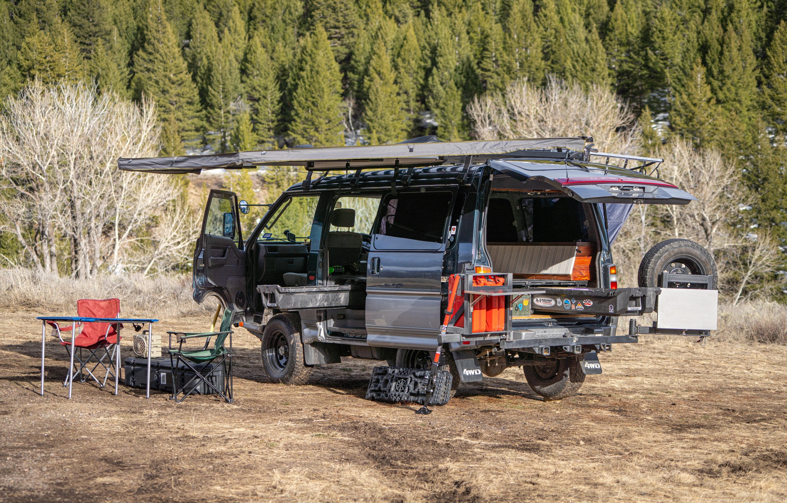 1992 Delica Starwagon - Fully Decked Out