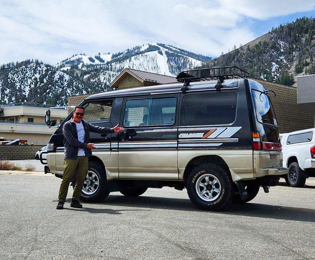 💥 SOLD 💥

Patagonia representative, Troy Yasuda, couldn&rsquo;t be more stoked to take Golden-Eye back to Ventura, CA as his summer beach rig. From daily surf sessions to the occasional new employee tour, Golden-Eye is sure to check all the boxes o