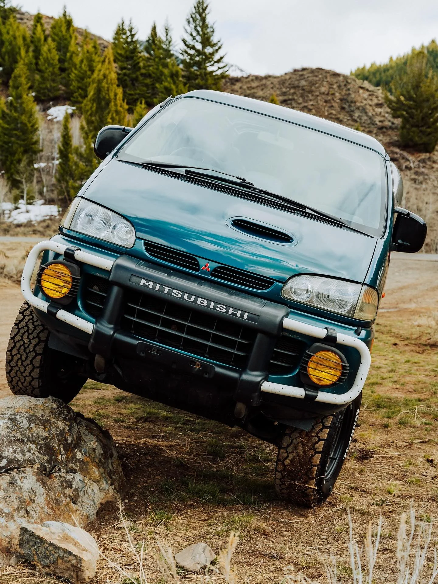 Anyone getting out on some trails? The trails are in peak condition here in Idaho.

#delica #l400 #overland #offroad #4x4 #4x4van #4x4offroad #jdm