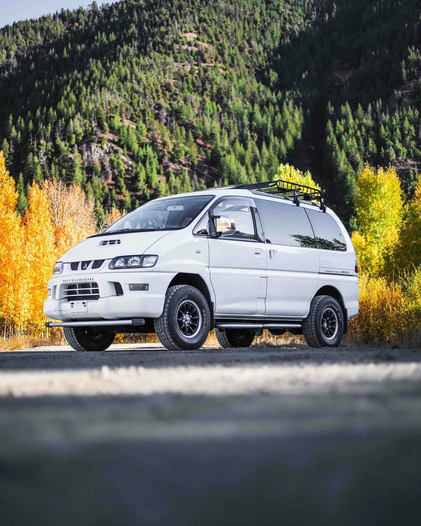 We took Zeb out for a test drive and look at these colors! 🍂Autumn is in full swing here in Idaho. Snow soon!🤞How are the colors looking where you are at?

#autumn #l400 #delica #mitsubishi #4x4 #overland #campervan #4m40 #import #jdm #jdmlifestyle