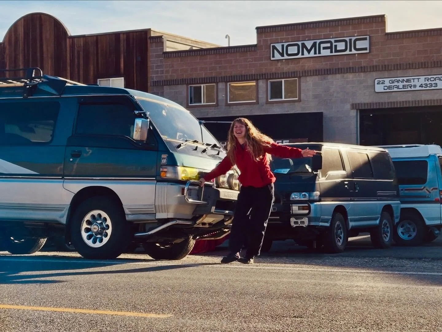 Last week Nakota embarked on a 2,000 mile road trip to GA with her new captain, Jean-Marie! Jean plans to build the back out to use as a cozy base for climbing trips with her dog. We can&rsquo;t wait to see the final product! Enjoy the ride ✌🏼 #Deli