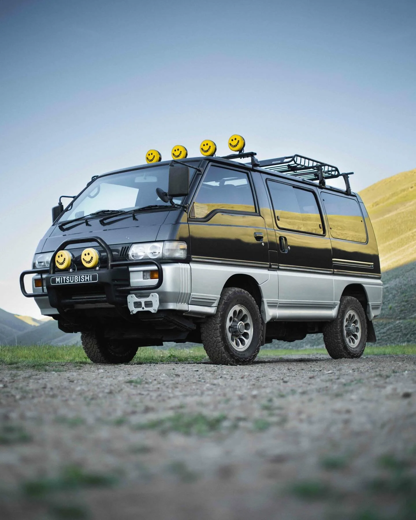 KAMEHAMEHA - Gohan has landed with all the @kchilites lumens you could ask for!

This 1992 Delica L300 Star Wagon Exceed has the heart of a fighter and the soul of an explorer. Like its namesake, Gohan balances quiet character with hidden strength: a