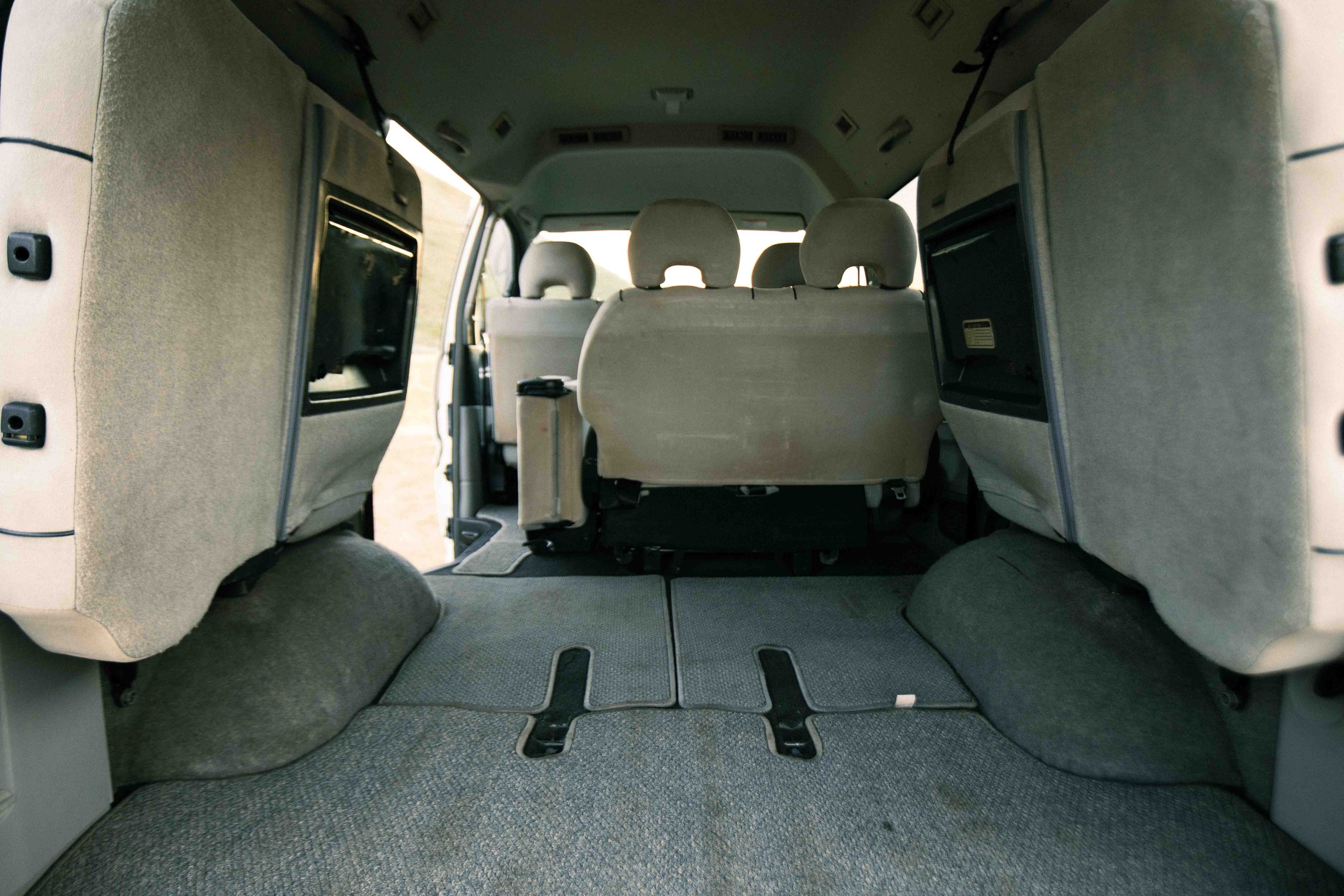 2000 Mitsubishi Delica JDM car for sale — photo 24 of 25