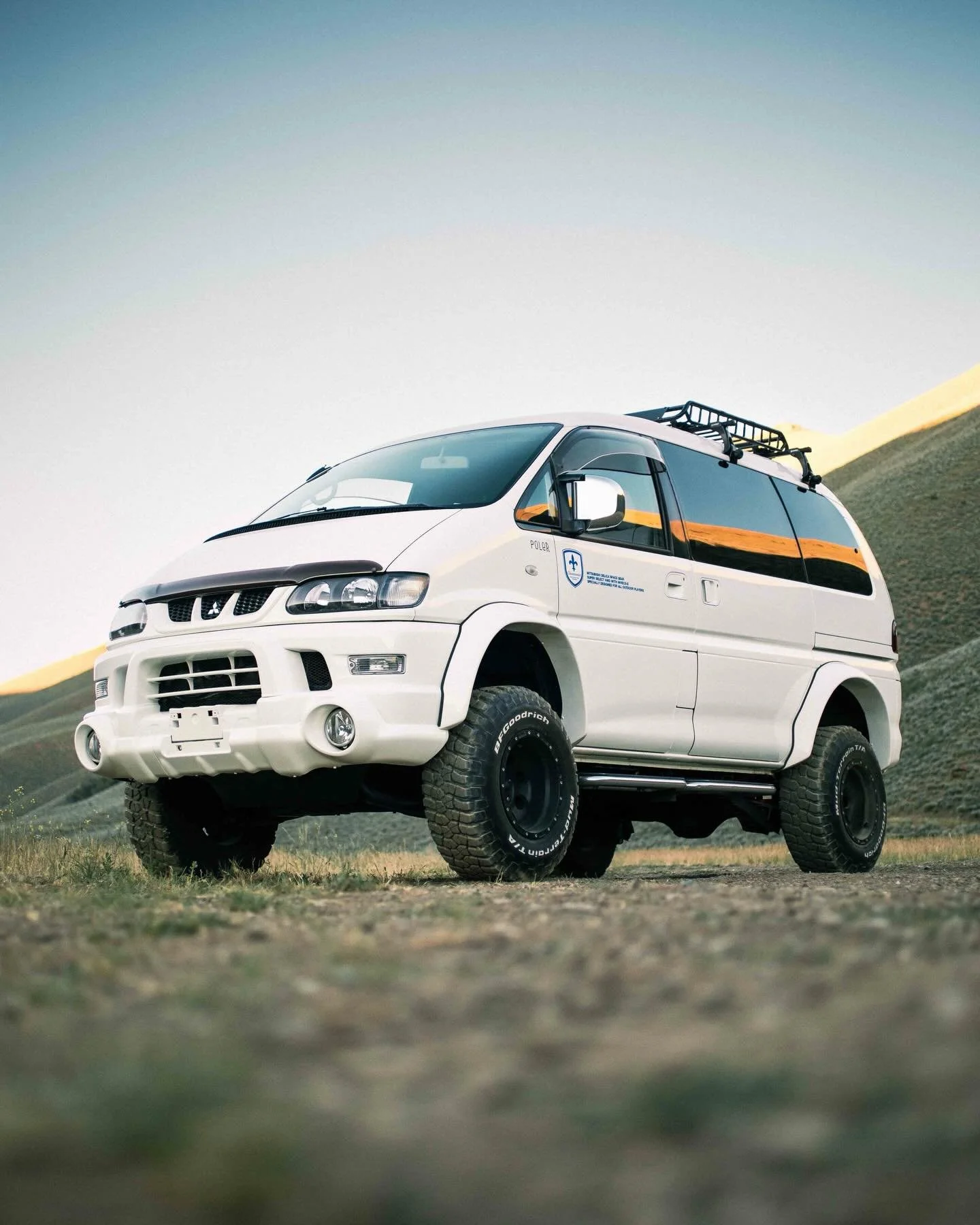 KODIAK 🐻&zwj;❄️

Another one live on the website! This absolute beast of an L400 #spacegear comes perfectly stanced on BFG mud terrain tires wrapped around modern aluminum rims. The 4&rdquo; lift kit is done right with HD coil springs, an extended r