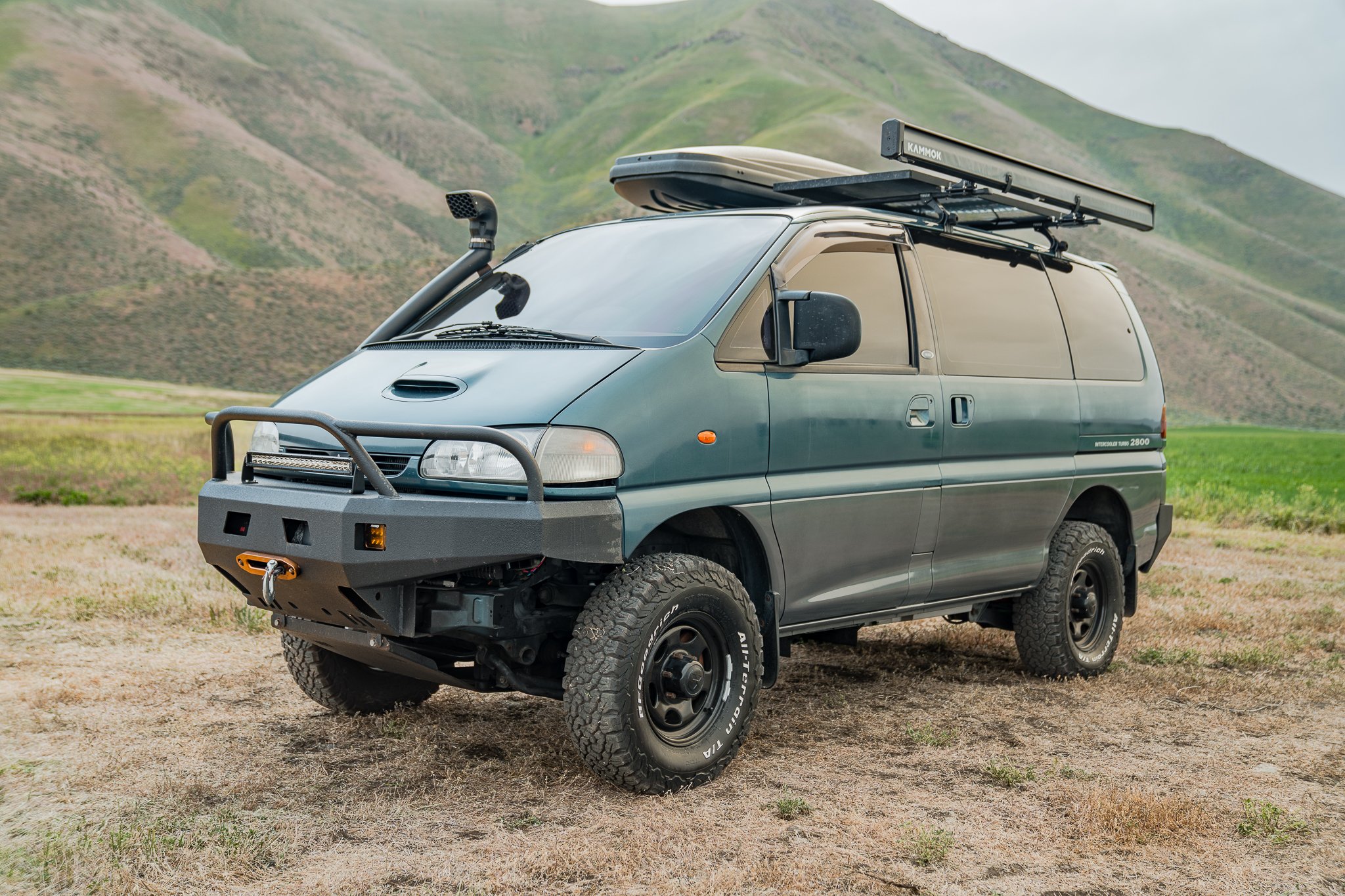 L400 Van Shoot 5_26_26-30.jpg