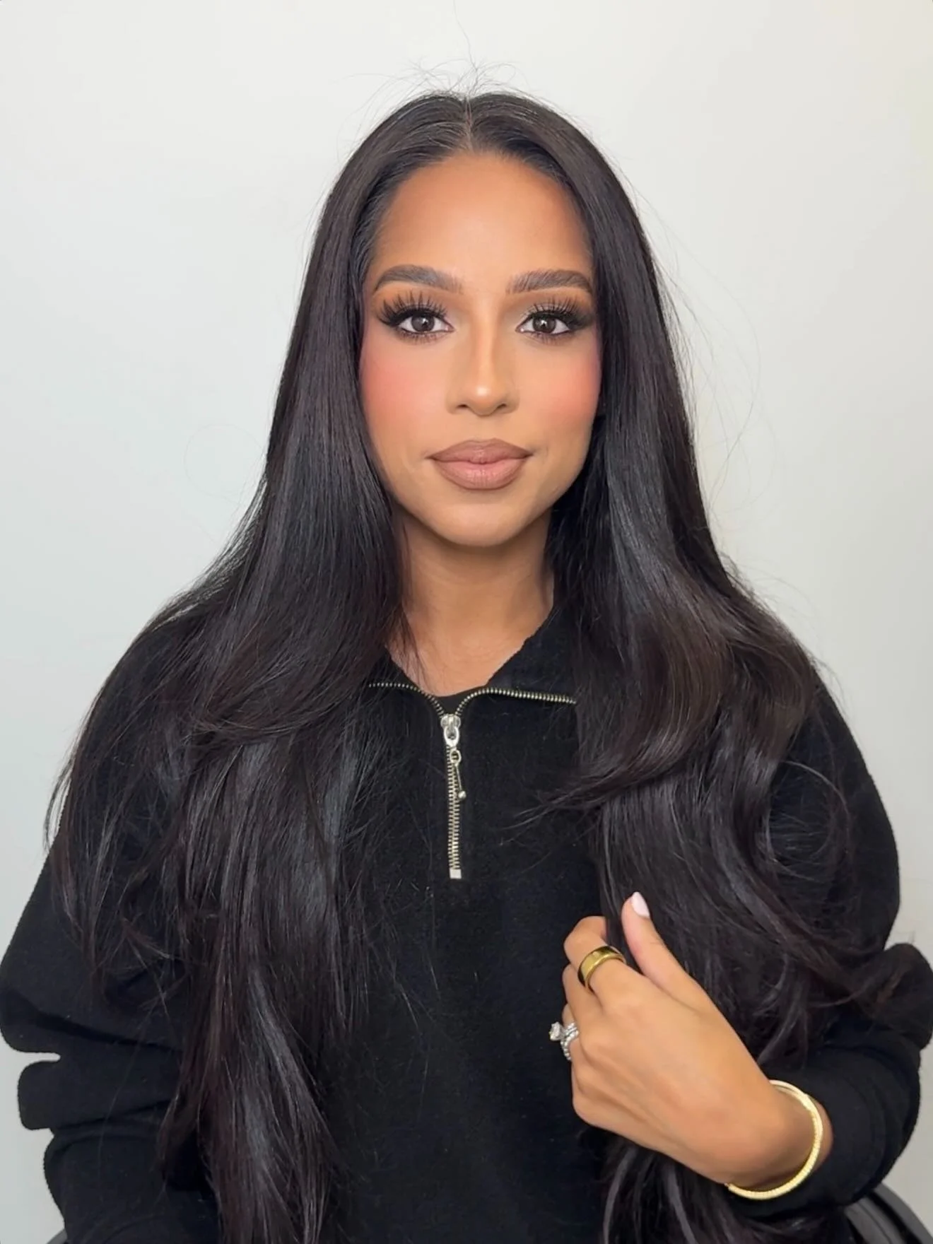 fitting that my final glam of 2025 would be a sculpted neutral moment 🤍💋 OBSESSED