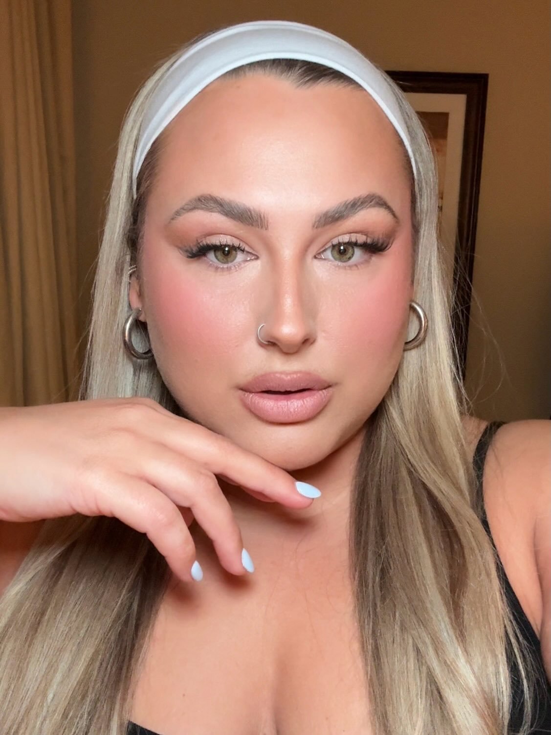 Icy sculpt pre @altitunes fest!! 🏔️❄️🤍