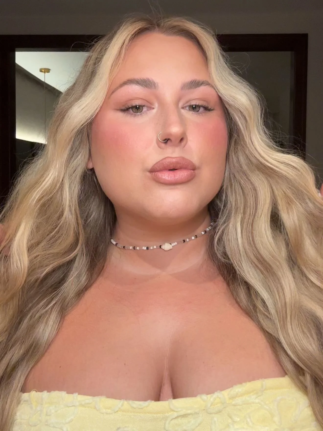 🌴🌞🌊🍹🌺

key products
@narsissist light reflecting foundation
@natashadenonabeauty hyglam concealer
@narsissist cream bronzer laguna 02
@narsissist multiple in bad habit mixed with @iconic.london Illuminator
@charlottetilbury airbrush powder in me