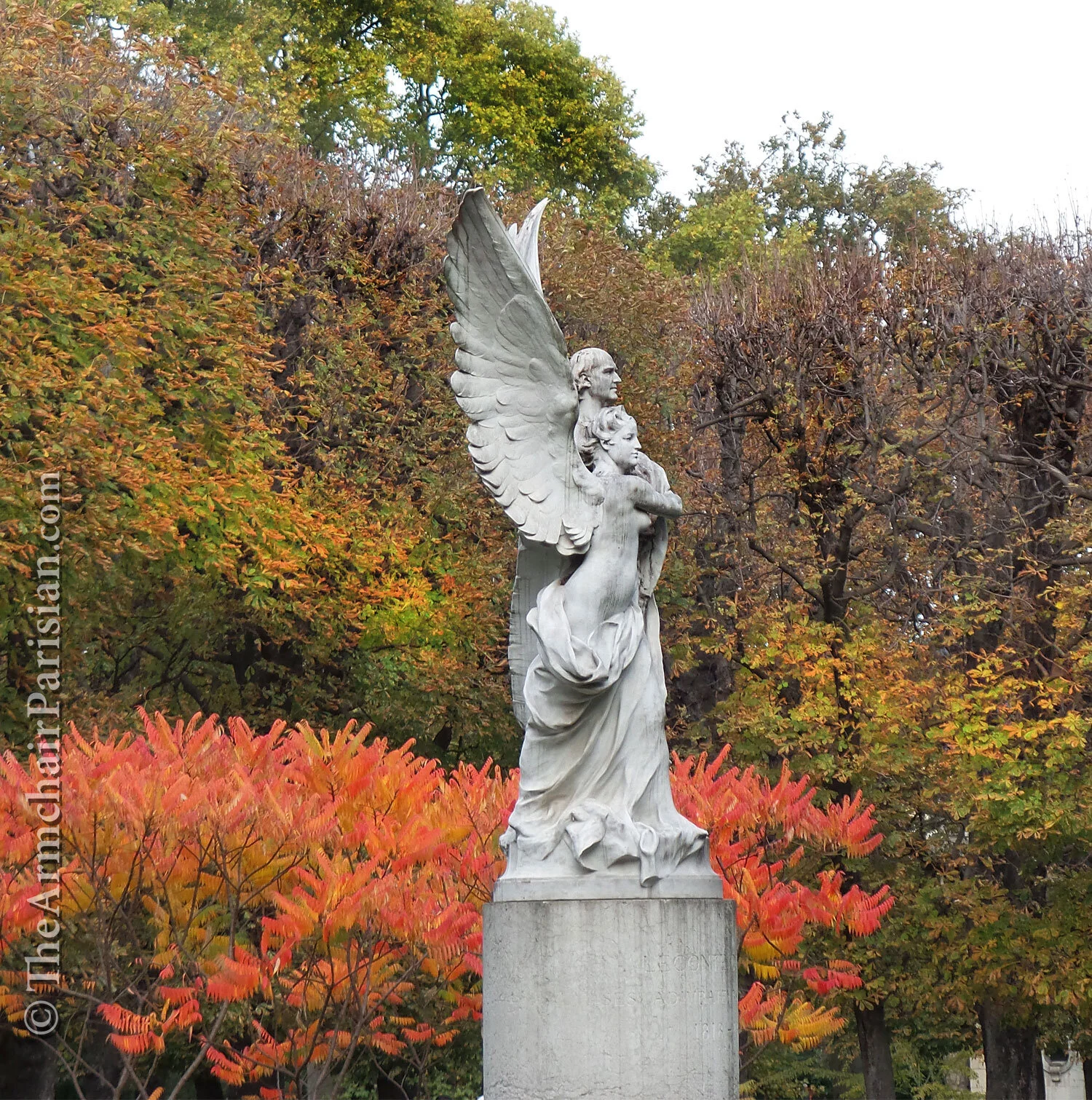 Luxembourg-Garden-statue_Armchair-Parisian.jpg