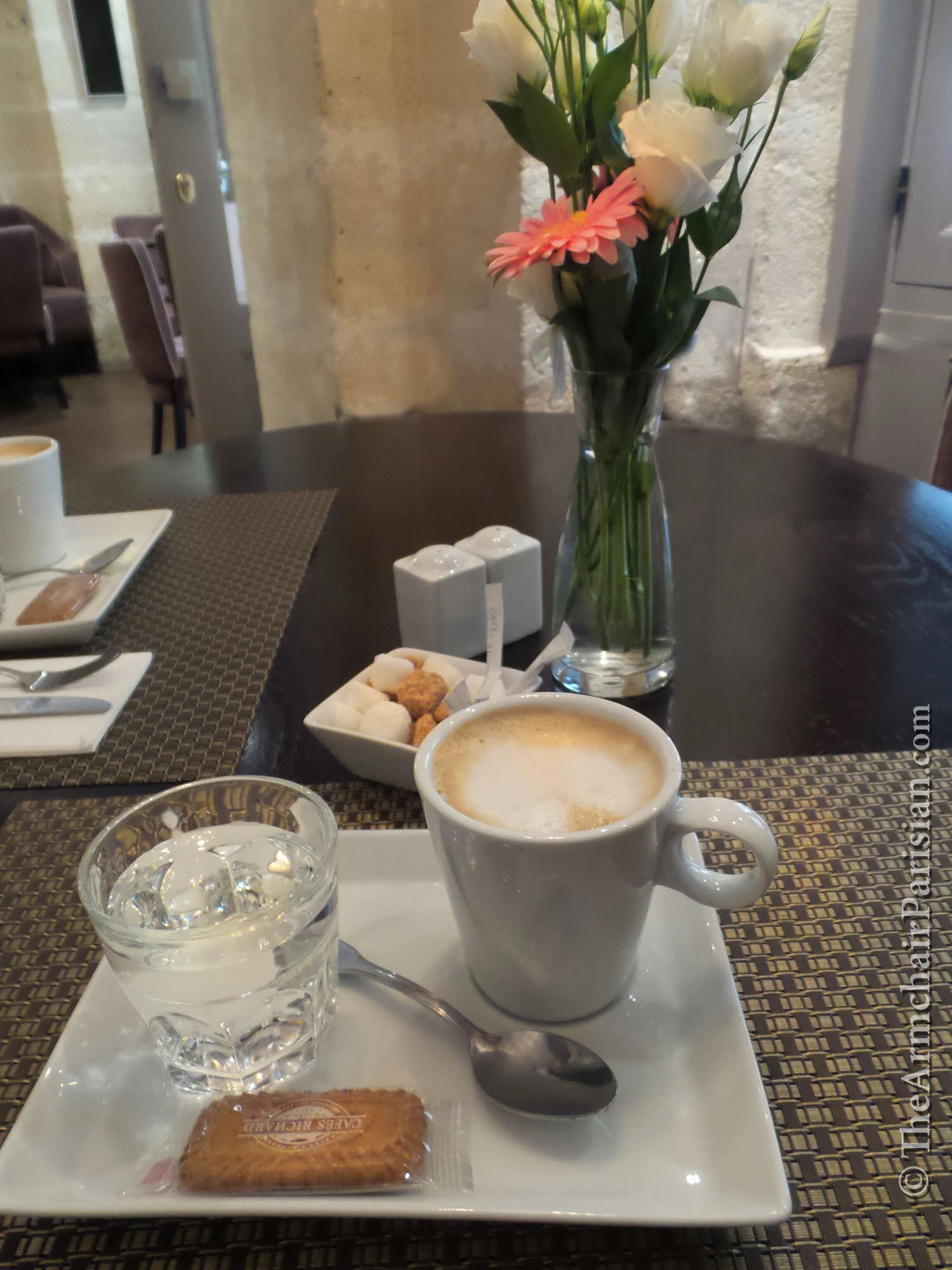 Coffee_Place-Dauphine_Armchair-Parisian.jpg