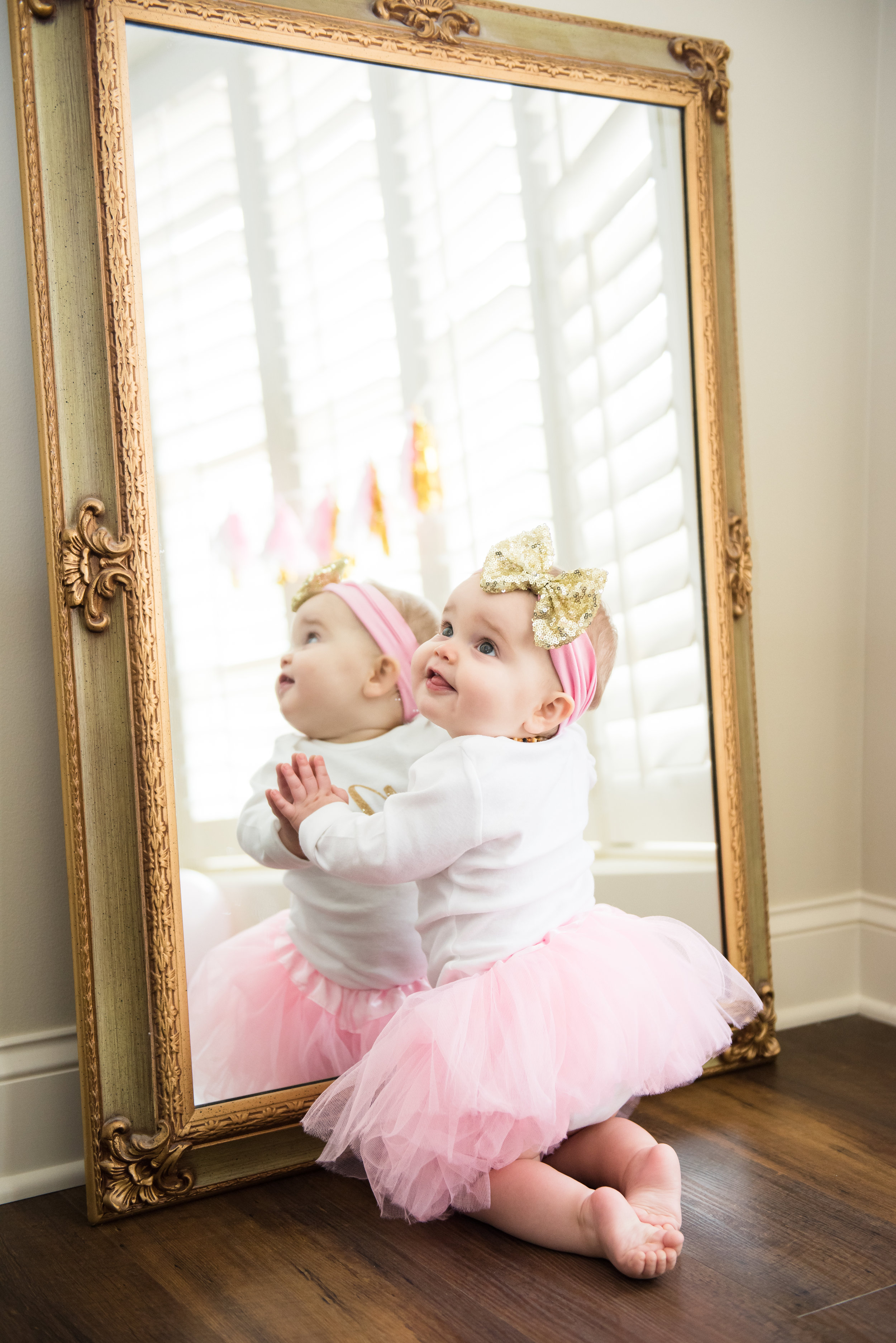 Baby and Mirror | Kimberly Cauble Photography