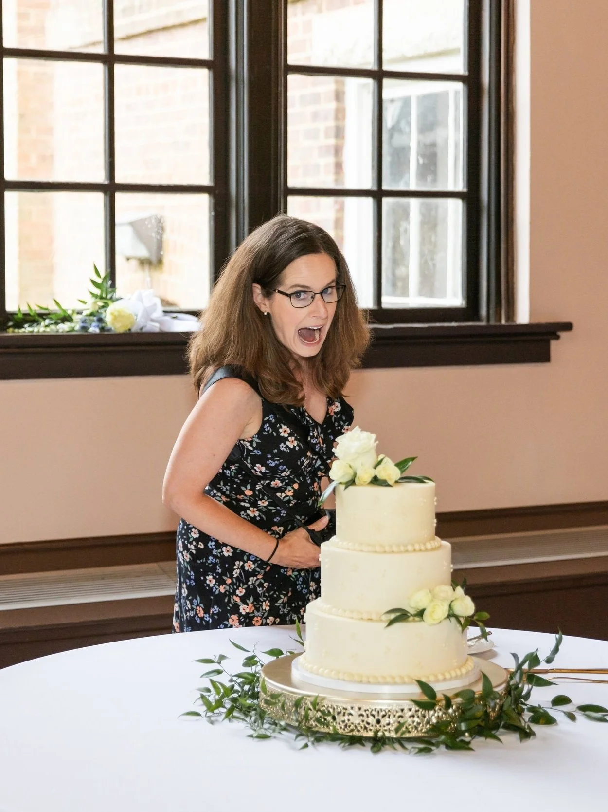 Hangry Photographers Don't Take Good Pictures (Feed Your Vendors)