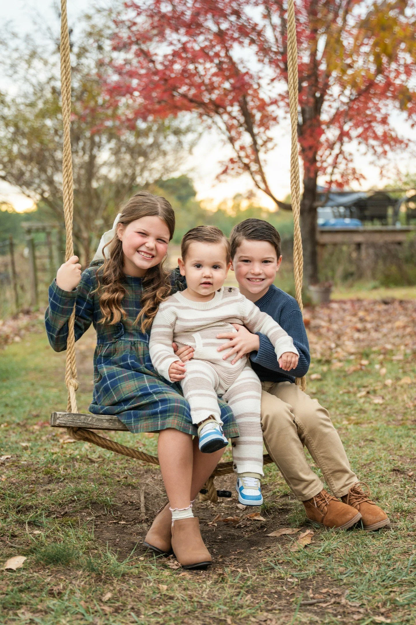 When the sweetest, smiliest, most photogenic kiddos show up for your Fall minis... just one of the reasons I love this job so much!!!