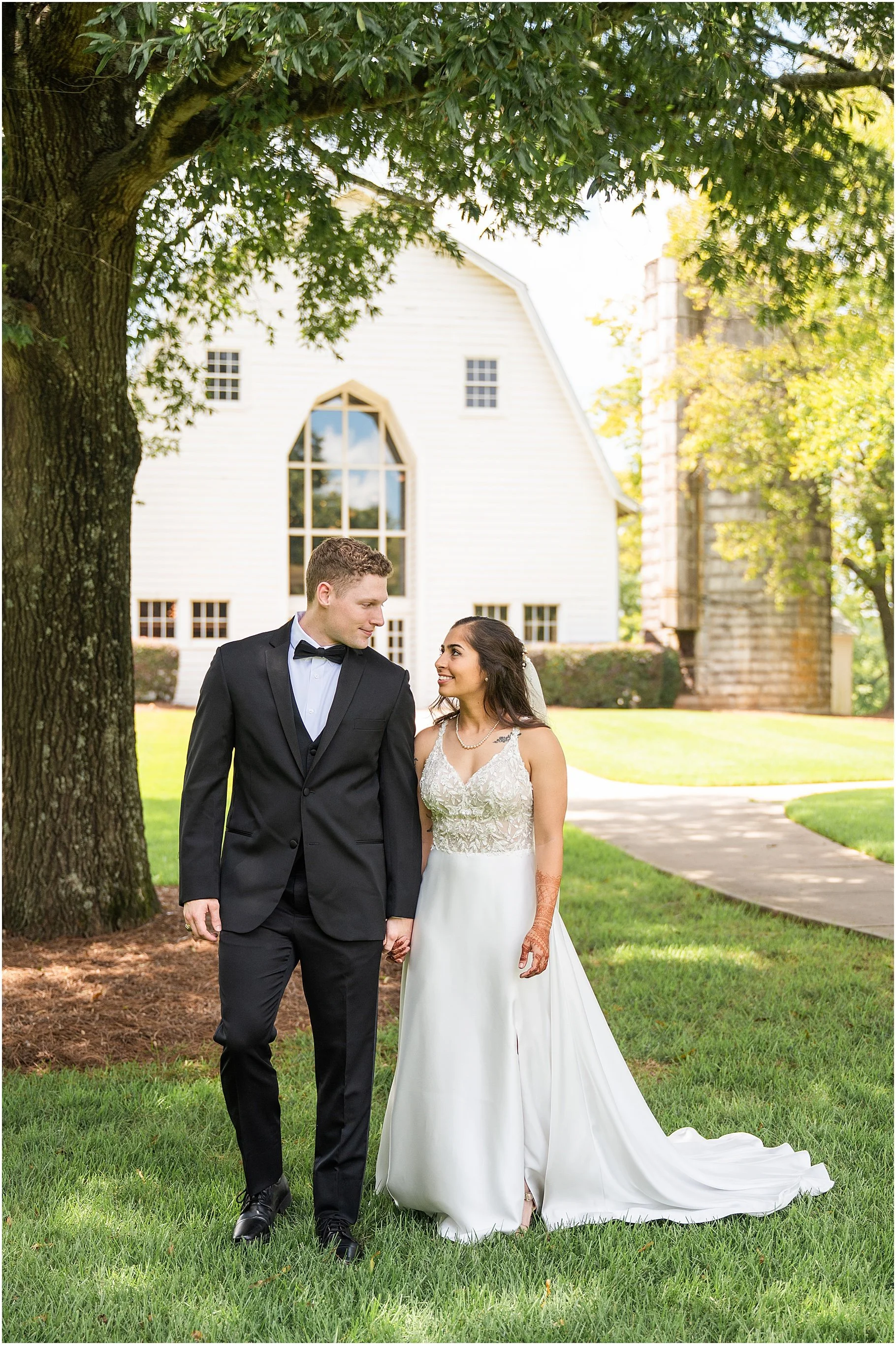 Wedding Portrait | Dairy Barn at Anne Springs Close Greenway