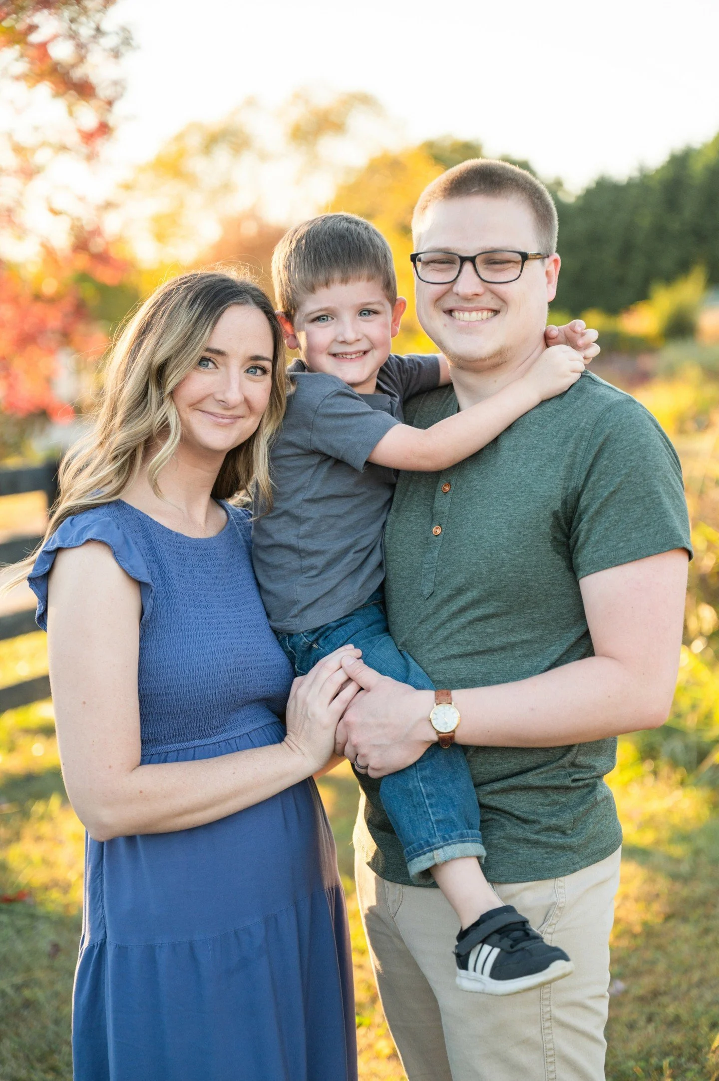 I had the honor of photographing this sweet family last fall at Five Blossoms Farm. 🍂 They even brought their pup along, which made for the best variety of moments&mdash;family snuggles, mom + son, dad + son, maternity shots, and a few doggie portra