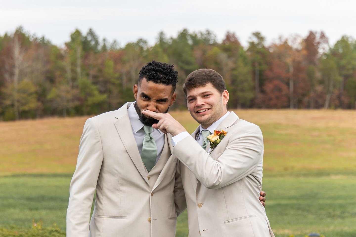 Let&rsquo;s hear it for the boys. 👏

I&rsquo;ll be the first to admit it&mdash;I don&rsquo;t feature the grooms and groomsmen enough around here. But wedding days aren&rsquo;t just about the dresses and bouquets&hellip; they&rsquo;re about these mom