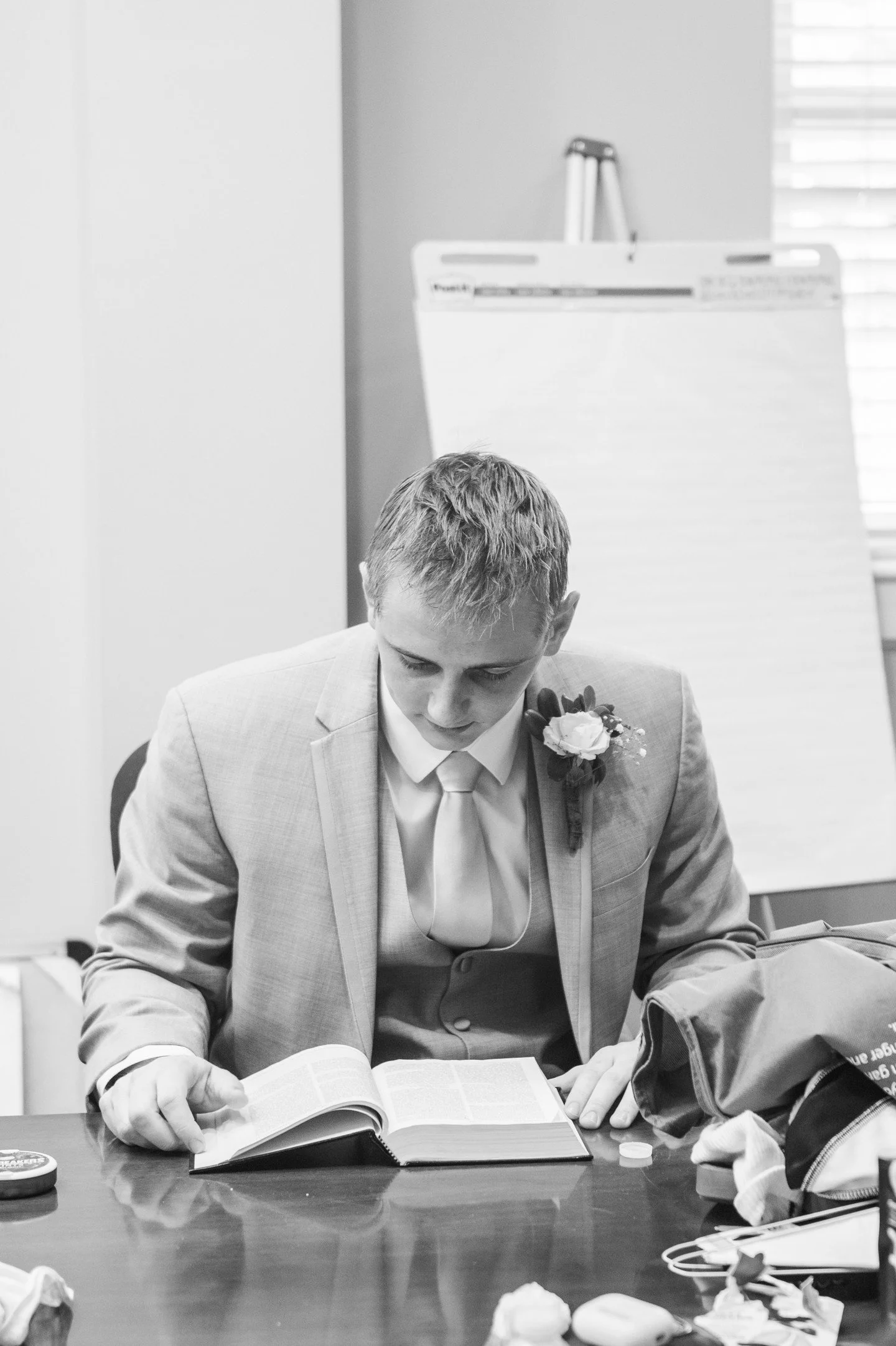 When I photograph weddings, I capture all the big moments, but I loooove finding these hidden ones, like Brooks reading his Bible just prior to walking down the aisle.  It's those little details that tell the whole story. ✝ 📖
*
*
*
*
*
#kimberlycaub