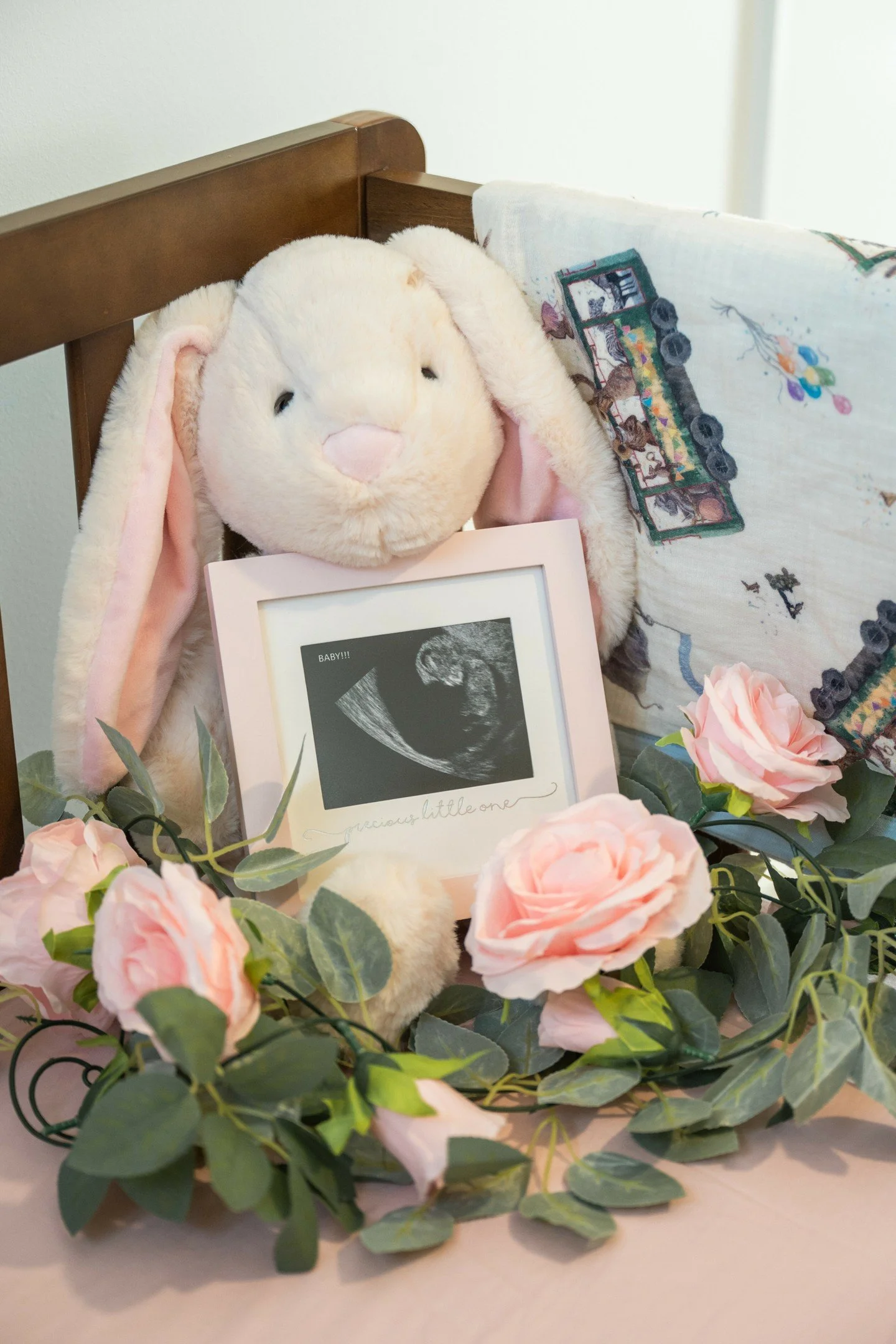 It's almost April...I know some bunnies who are excited about a new arrival!!!
*
*
*
*
*
#kimberlycaublephotography #charlottefamilyphotographer #babyontheway