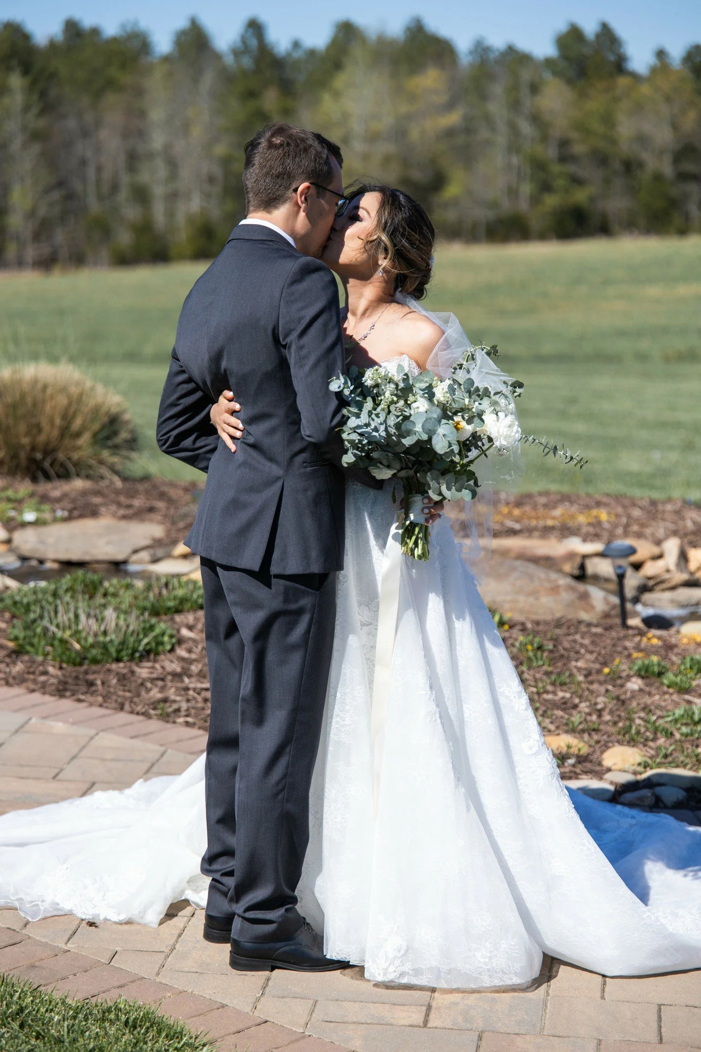 From the first look to the last dance, Elena and Alex's wedding was so joy-filled!  Happy Monthiversary, Elena &amp; Alex!

Venue | @events.meadowview
Planner | Hailey Gonzalez @when_and_where_events
Photographer | @kimberly.cauble
Second Shooter | @