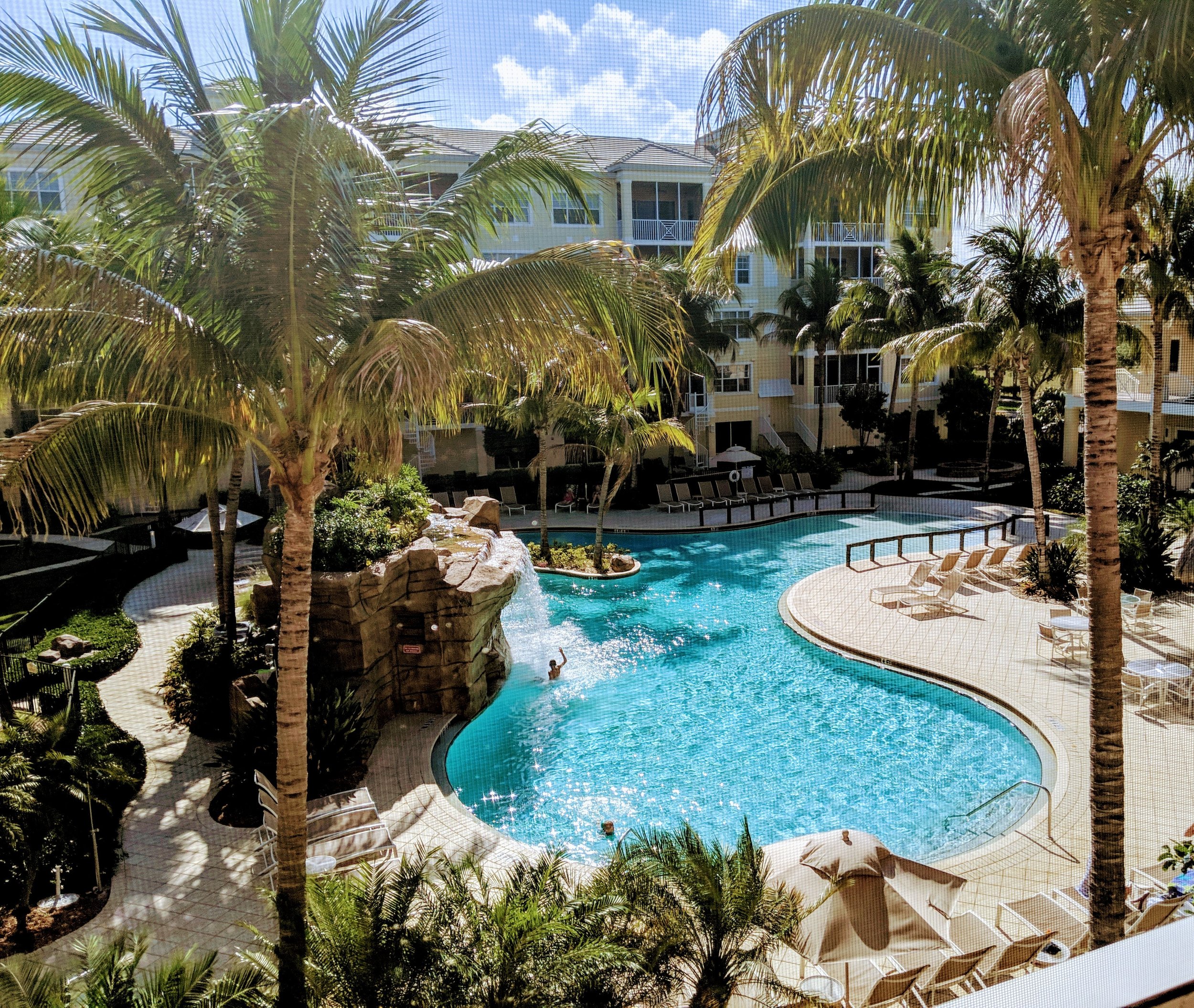 Pool2.jpg