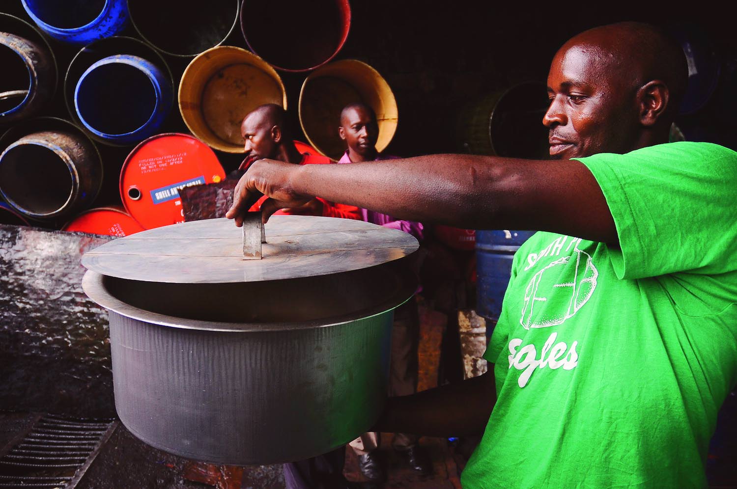 John Mbanda_green pot_from Rw in Ph project_ZN.jpg