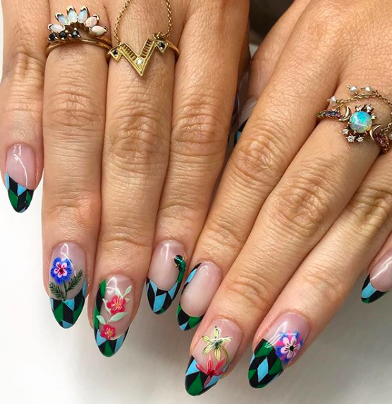 AstroWifey Nails.png