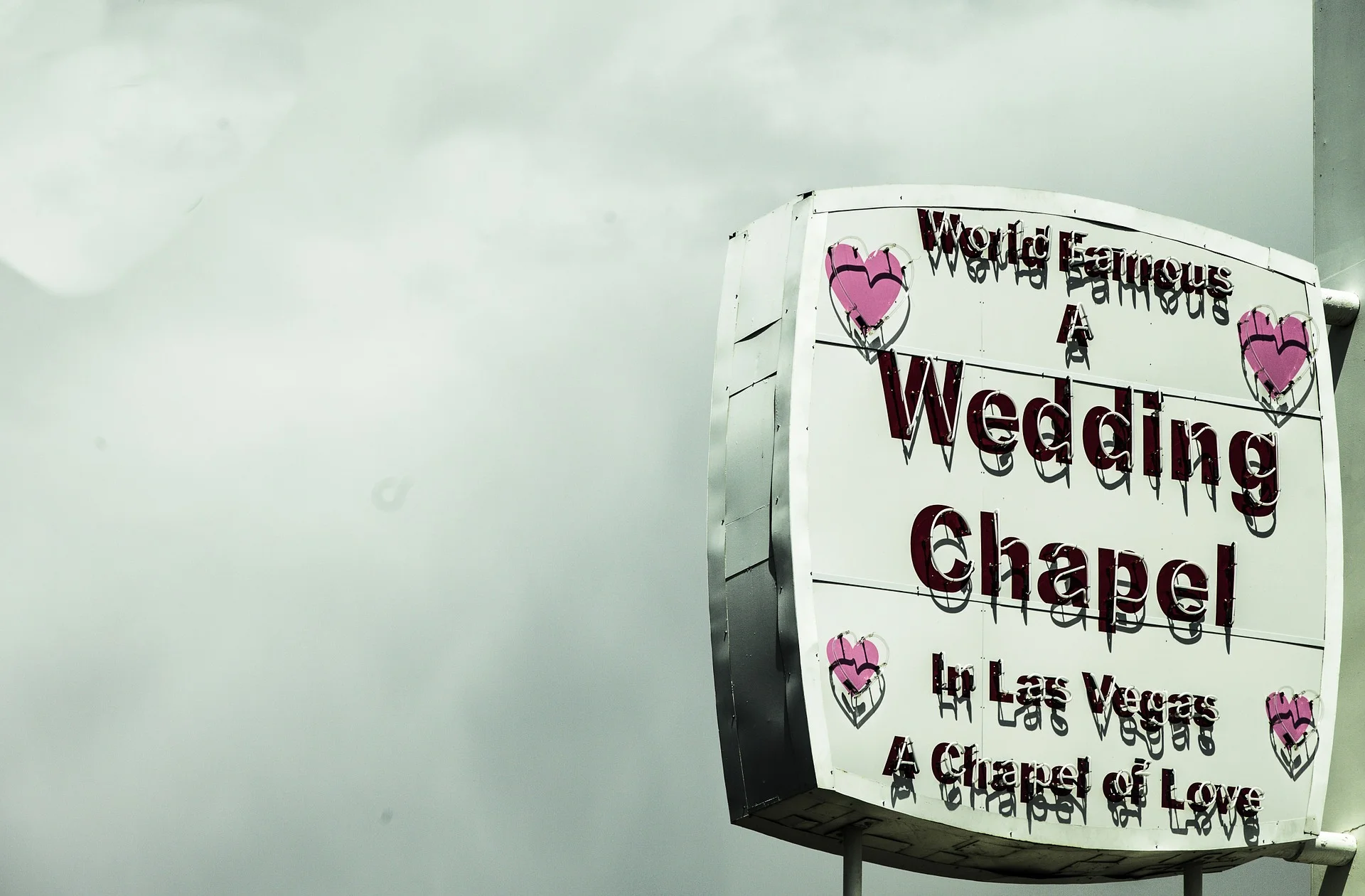 wedding-chapel-875532_1920.jpg