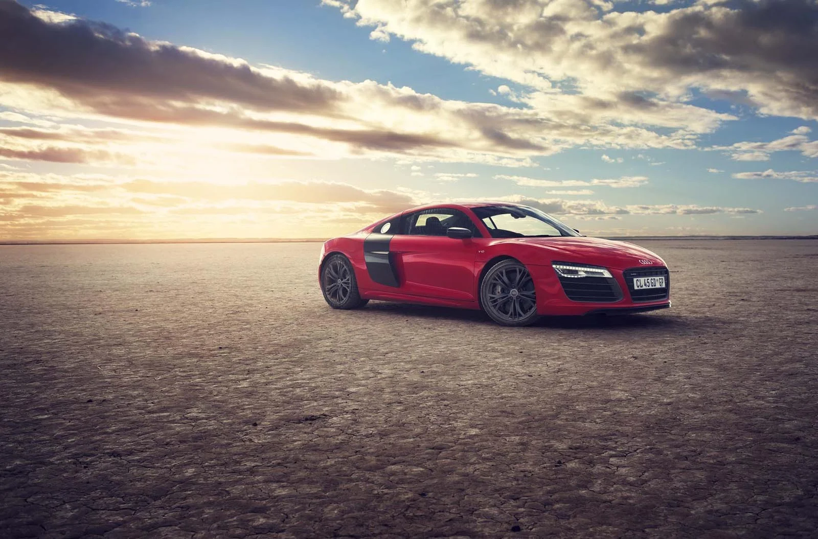 Audi_R8_V10_Kalahari_Desert_001.jpg
