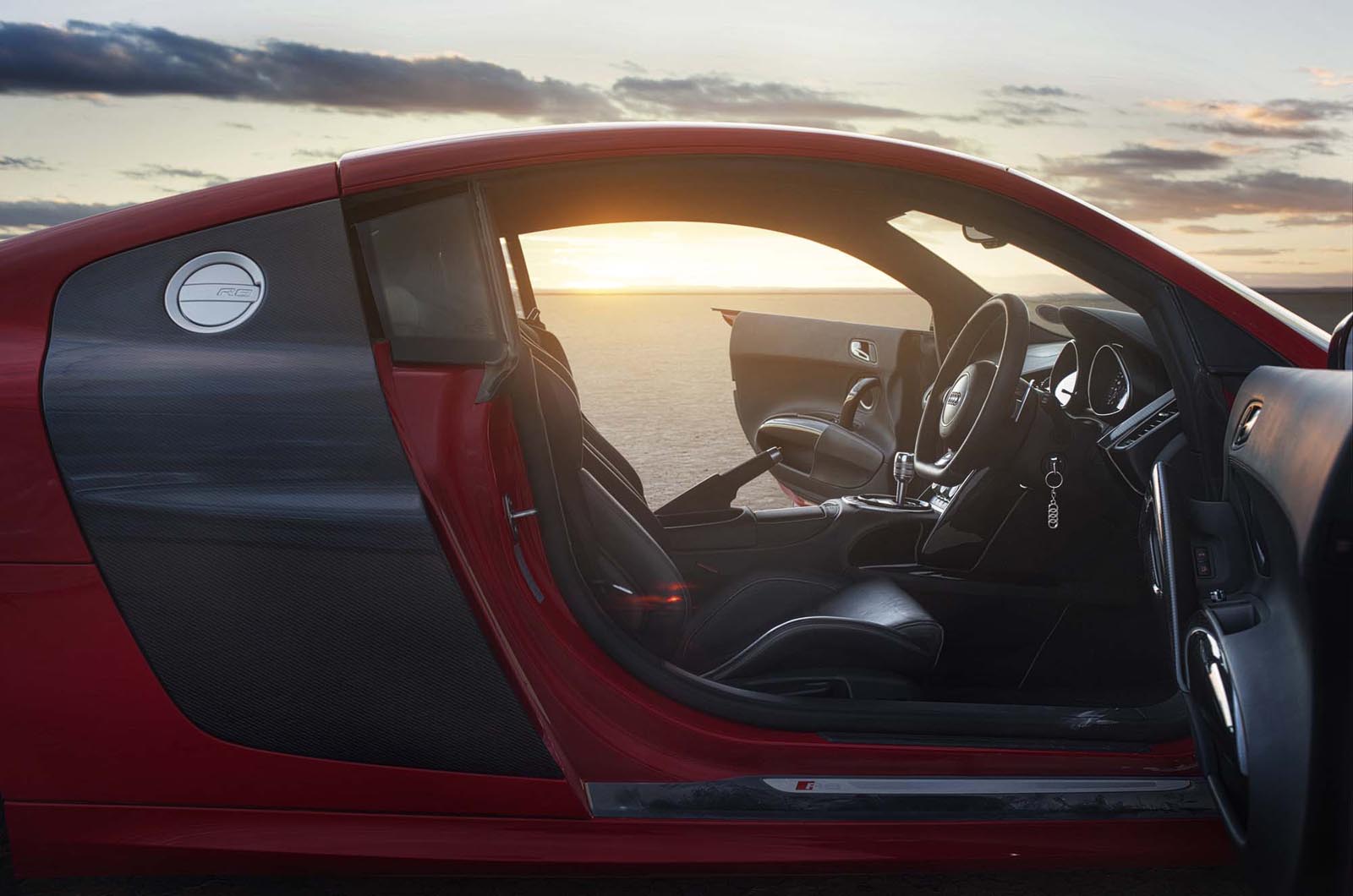 Audi_R8_V10_Kalahari_Desert_003.jpg