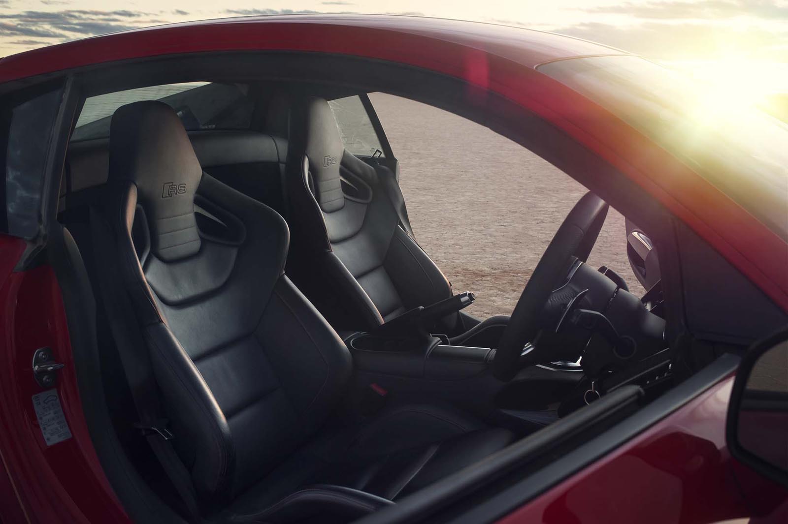 Audi_R8_V10_Kalahari_Desert_005.jpg