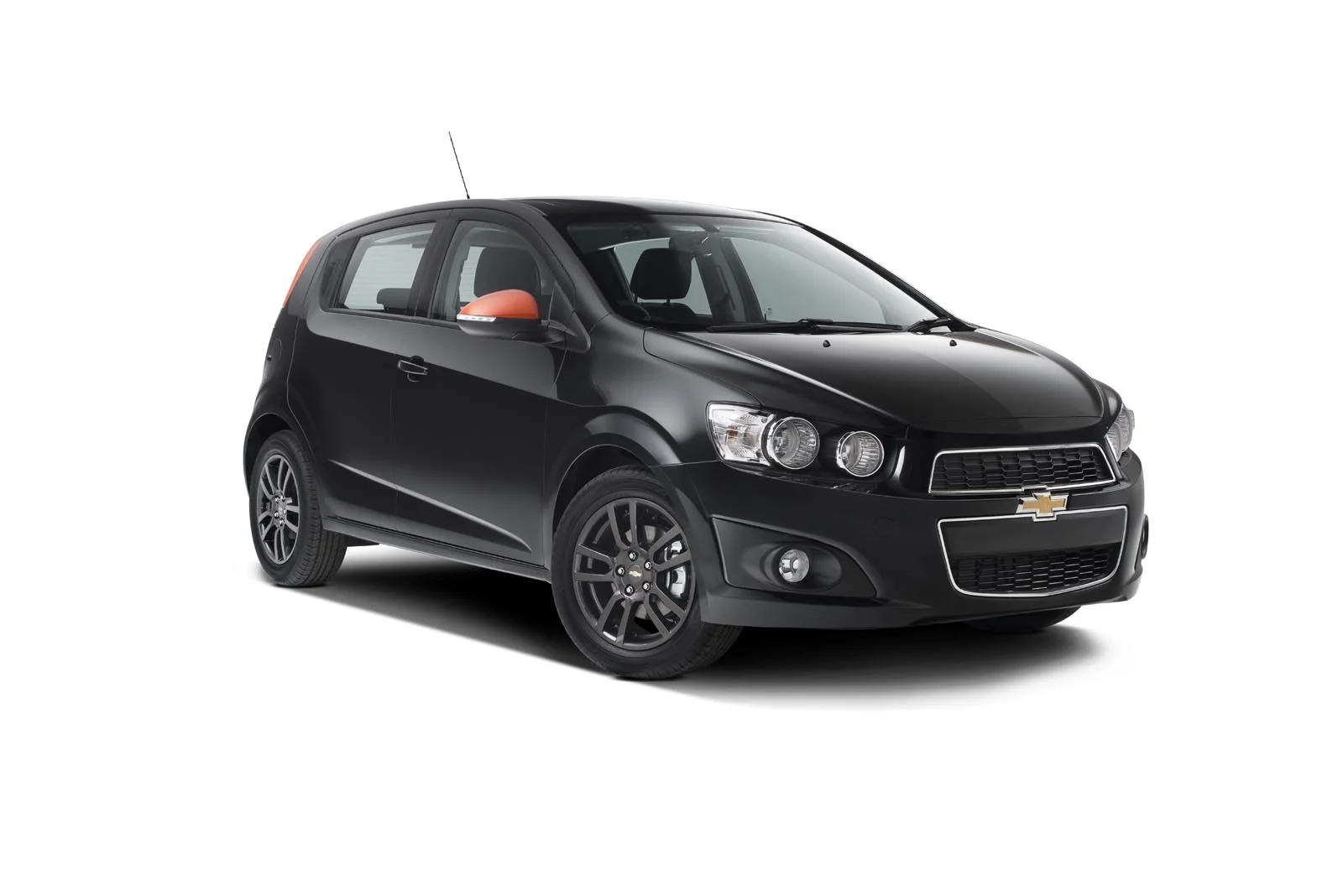 Chevrolet_Sonic_Spark_Studio_Photography_003.jpg