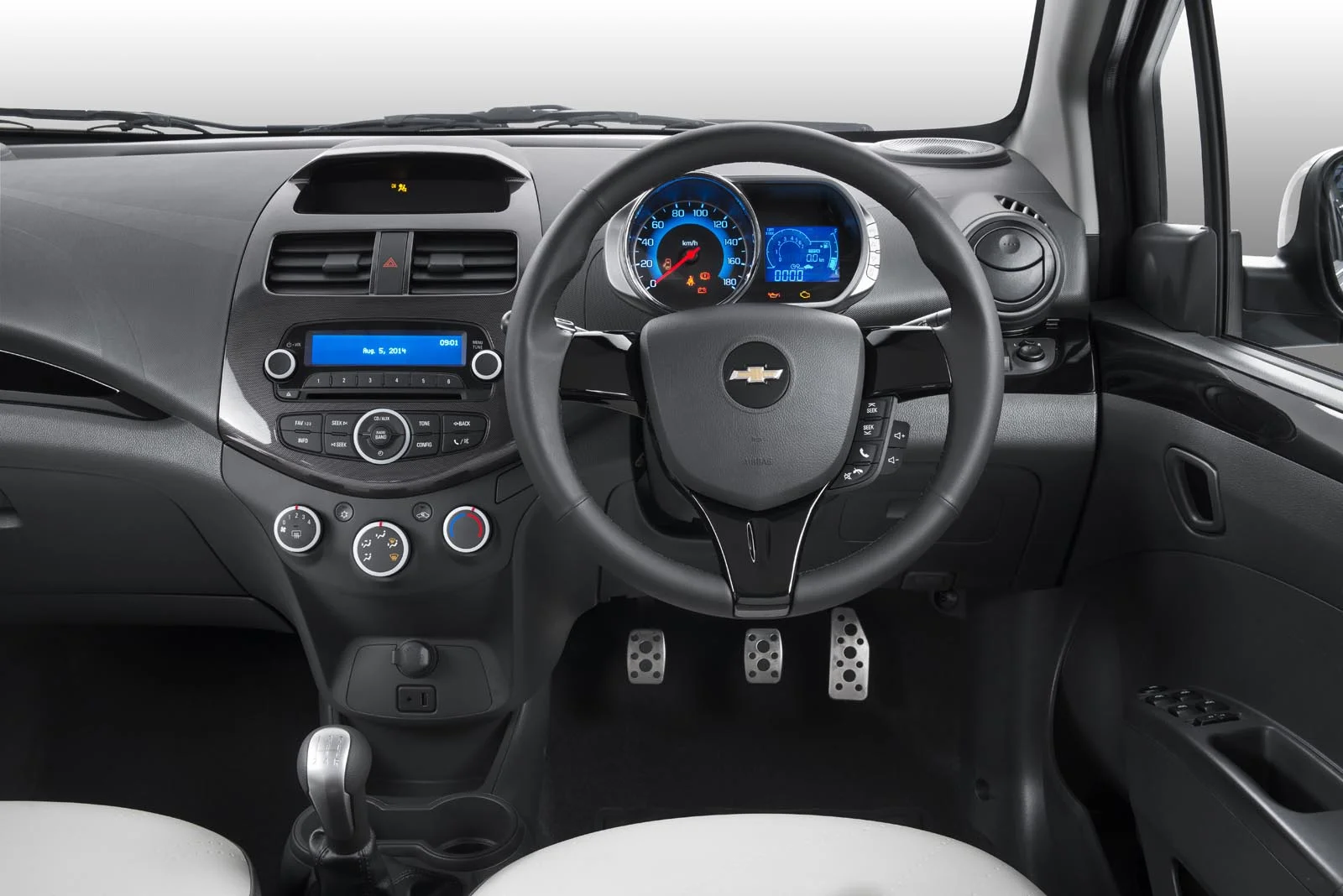 Chevrolet_Sonic_Spark_Studio_Photography_008.jpg