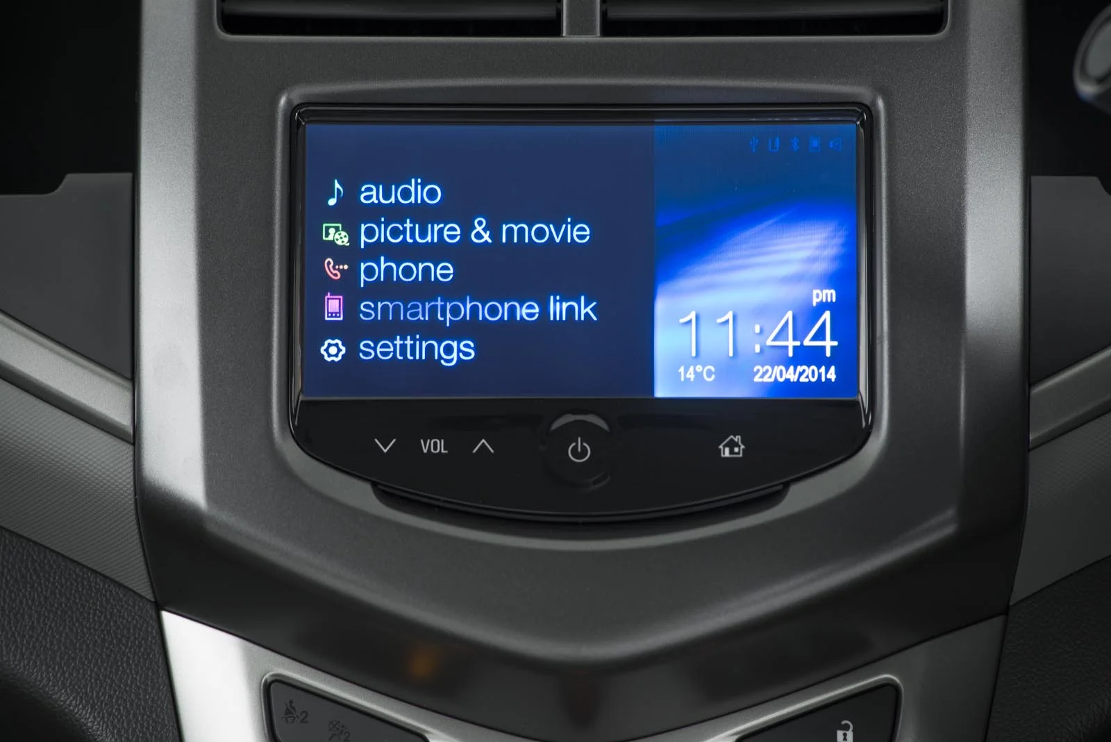 Chevrolet_Sonic_Spark_Studio_Photography_009.jpg