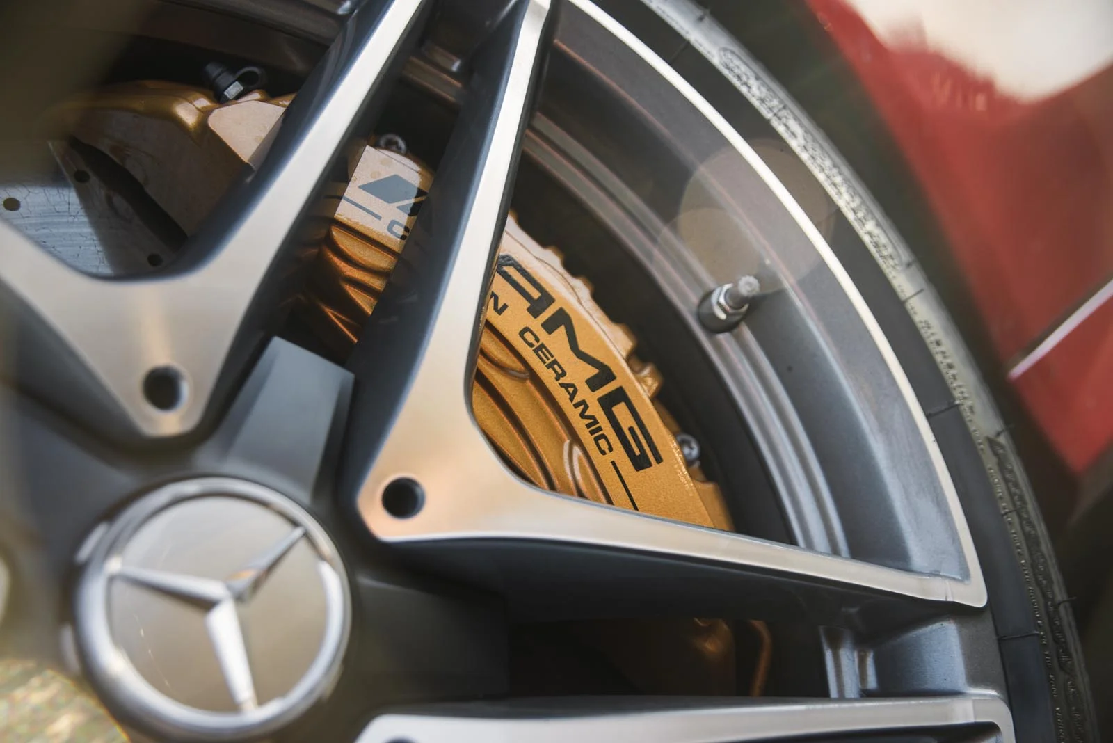 TopGear_C63_AMG_GTS_Racetrack_006.jpg