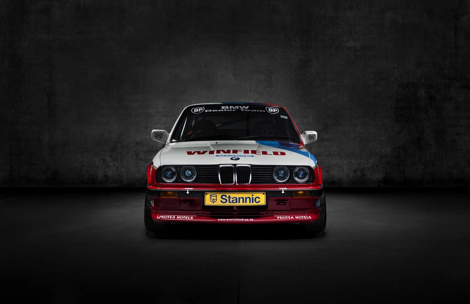 BMW_Racecars_Winfield_E30_001.jpg