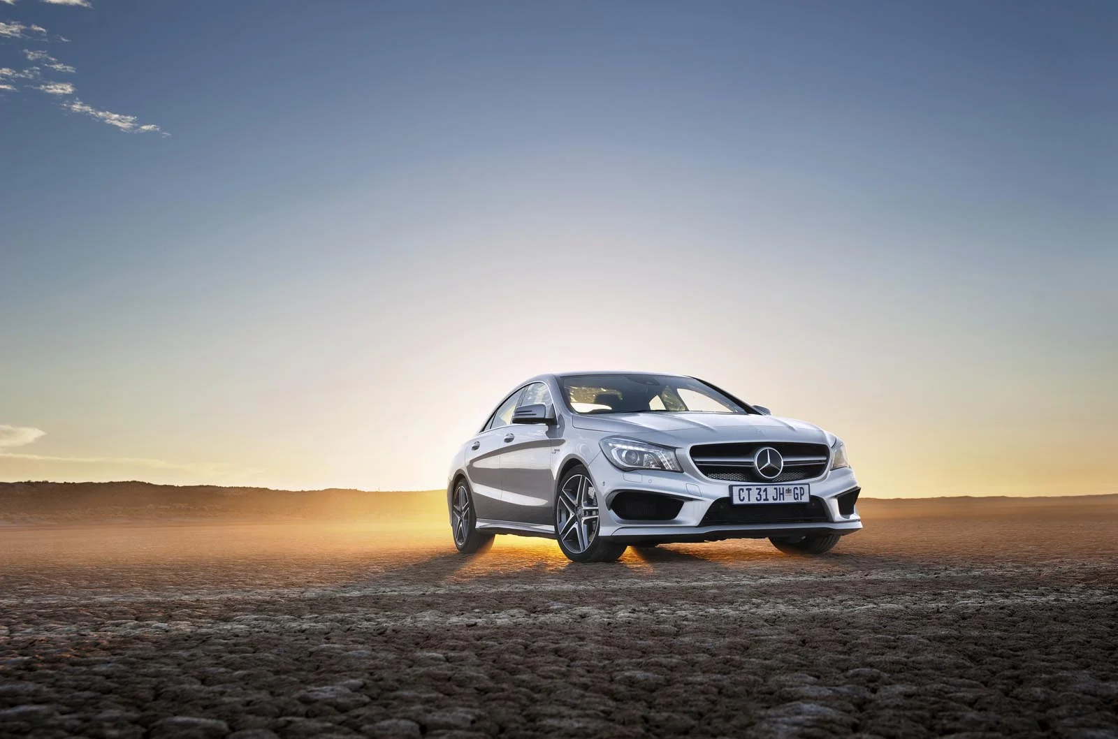 Mercedes_Magazine_CLA_45_AMG_Desert_002.jpg