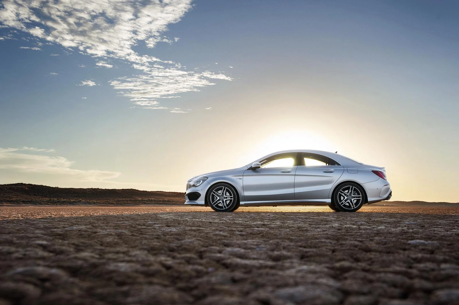 Mercedes_Magazine_CLA_45_AMG_Desert_007.jpg