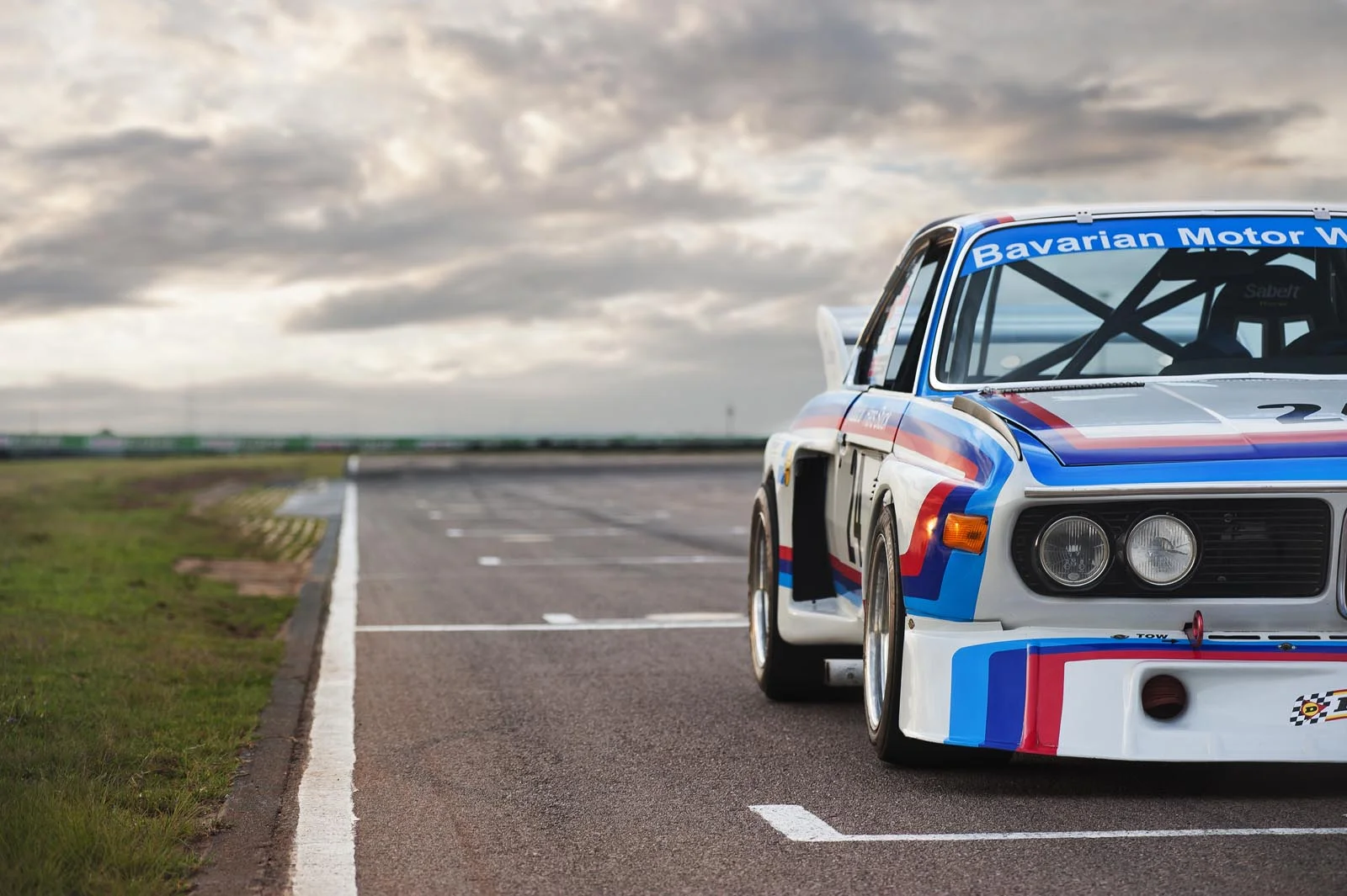 TopCar_Magazine_BMW_3.0_CSL_Batmobile_003.jpg