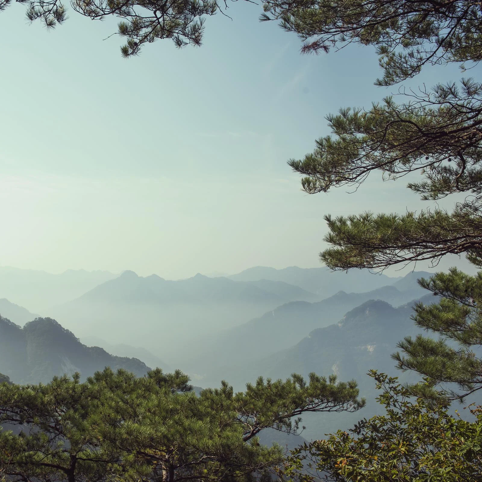 Worksan_Mountain_South_Korea_001.jpg