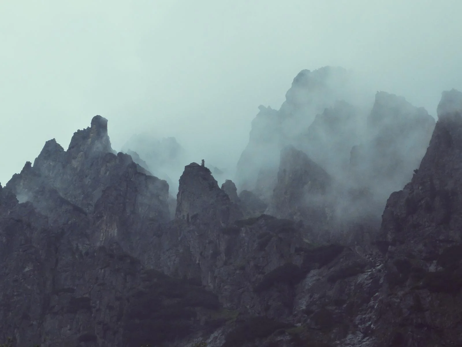 High_Tatras_Mountains_Slovakia_009.jpg