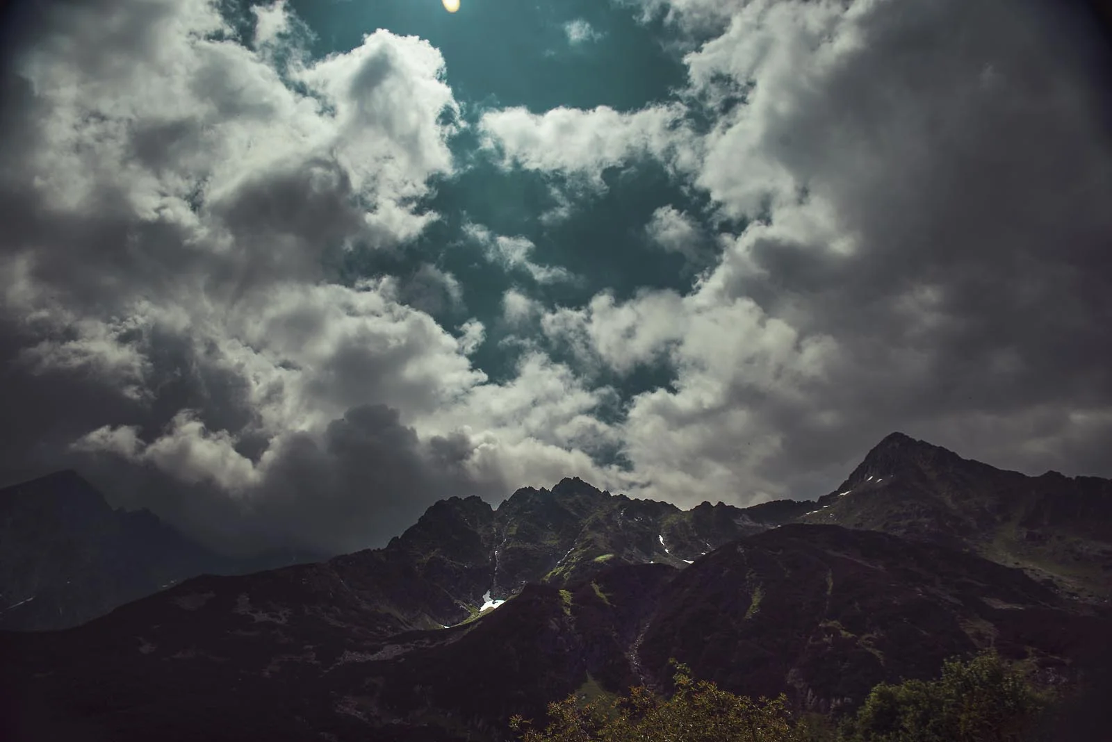 High_Tatras_Mountains_Slovakia_007.jpg