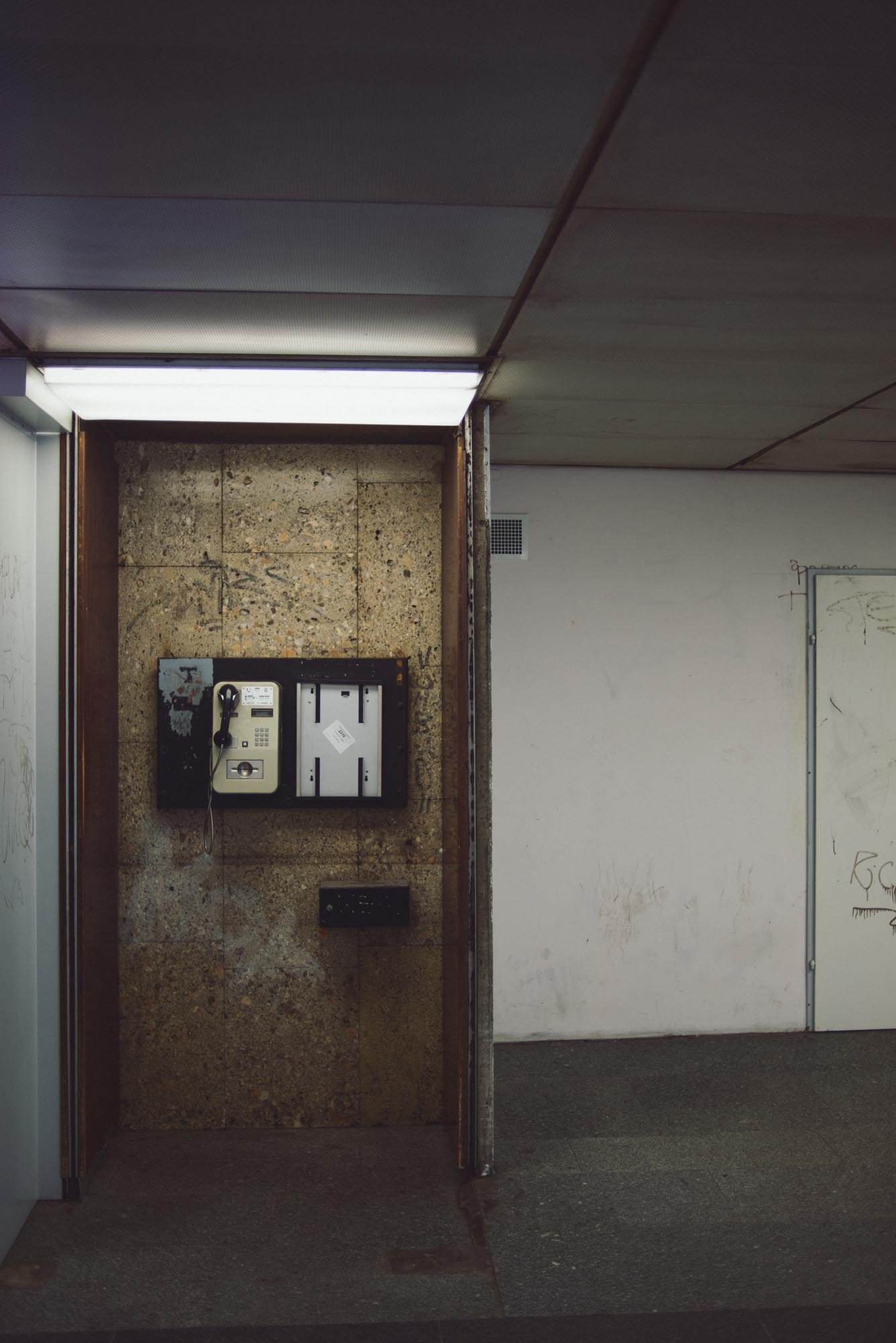 OHP_Setsof10_Phonebooths_006.jpg