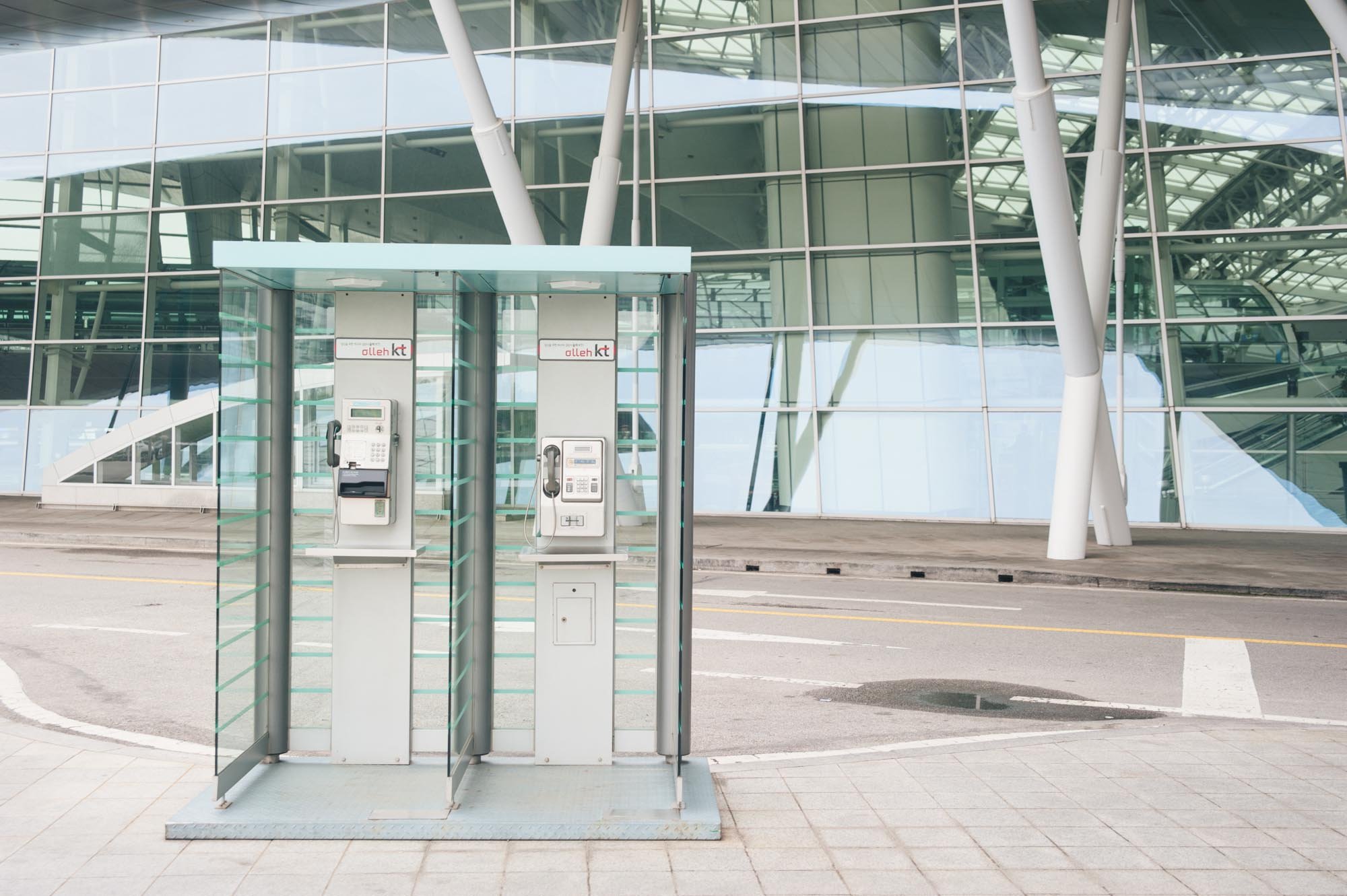 OHP_Setsof10_Phonebooths_009.jpg