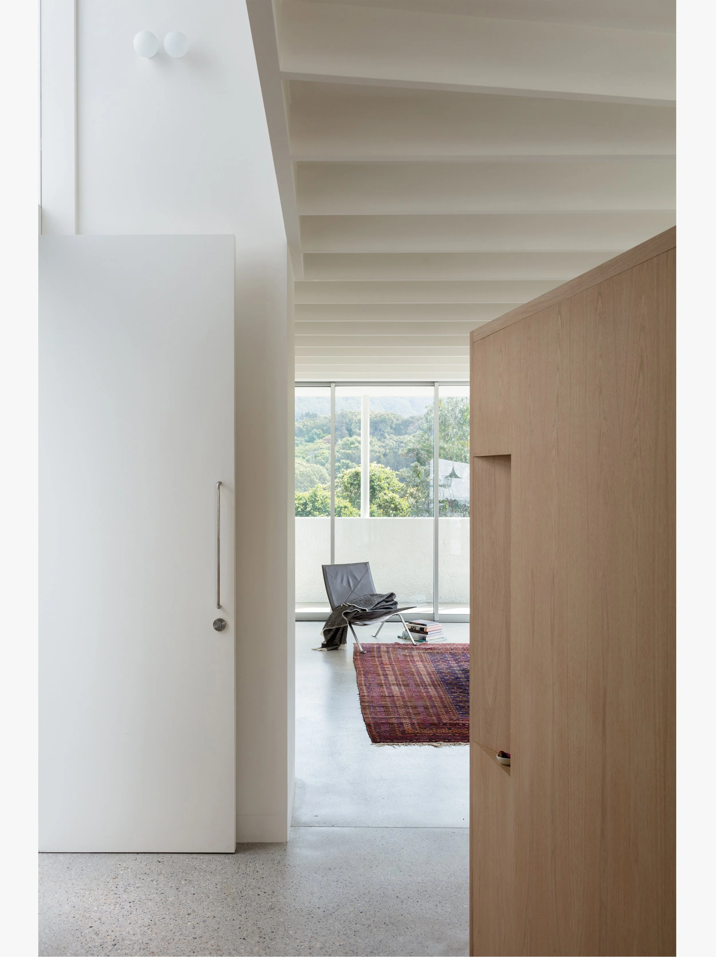 DD house on NSW south coast design by bokey grant architect jeffrey grant overlooks the ocean National award winner houses and AIA awards