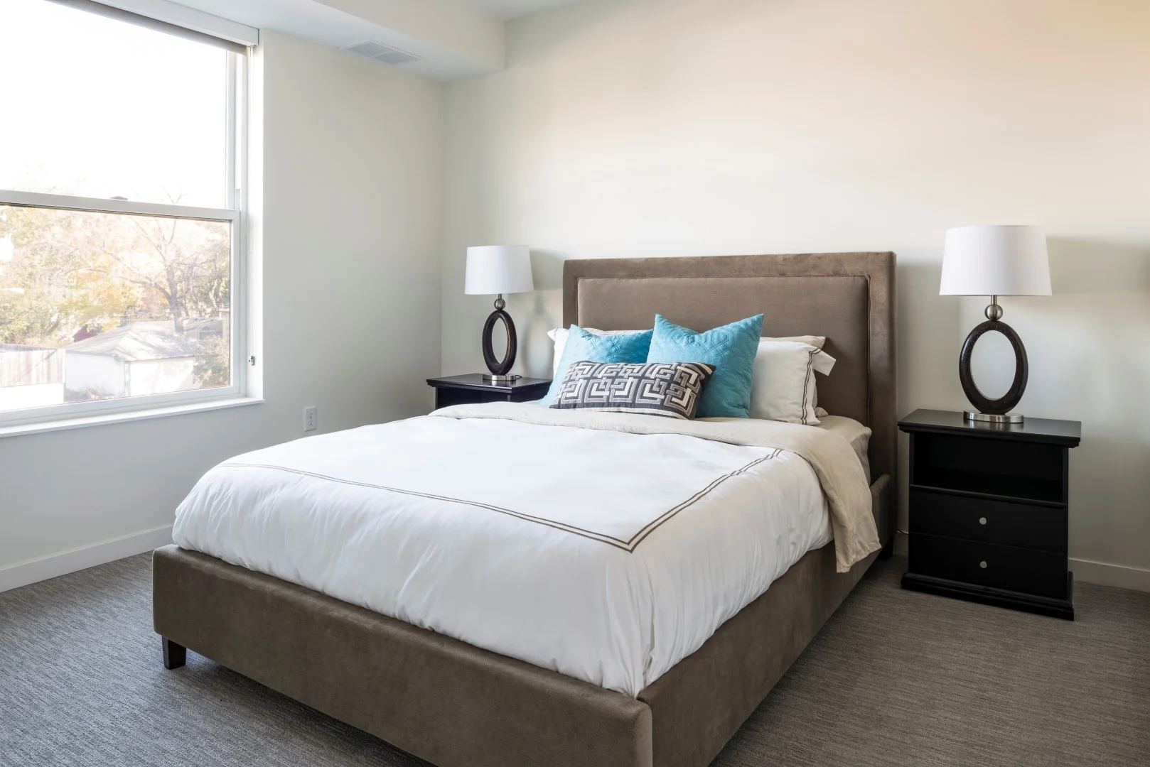 Elements-of-Linden-Hills-Apartment-Minneapolis-Minnesota-Interior9 (Large).jpg